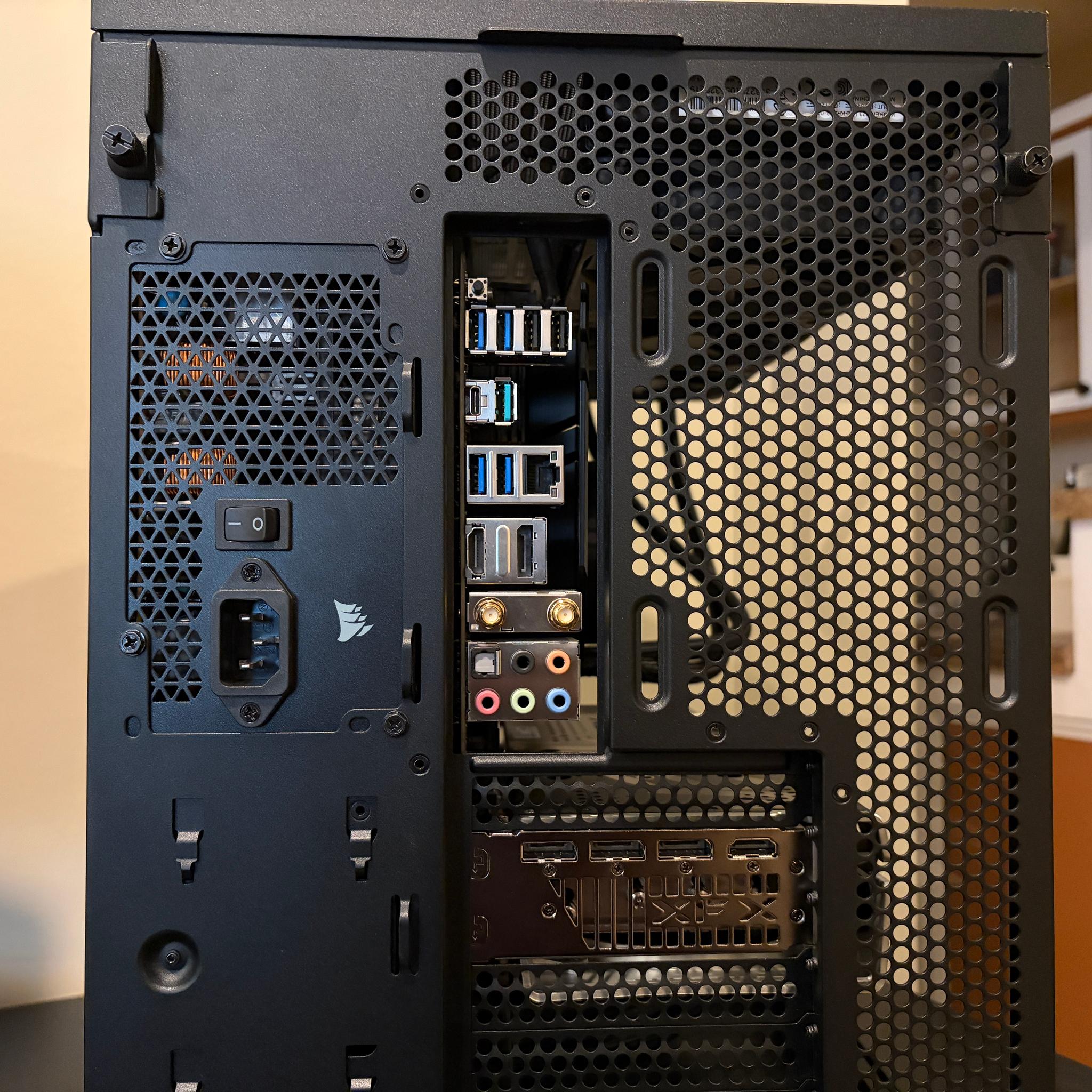 Sleek High End PC - RX 6950 XT, R9 5900X, 32GB RAM, 1TB NVMe SSD