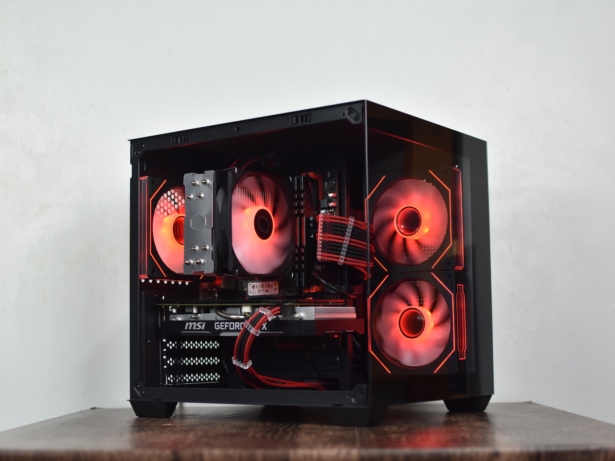 🖤Black & Red❤️ Budget Gaming PC (Ryzen 5 3600 + RTX 2060 Super + 16gb of ram)
