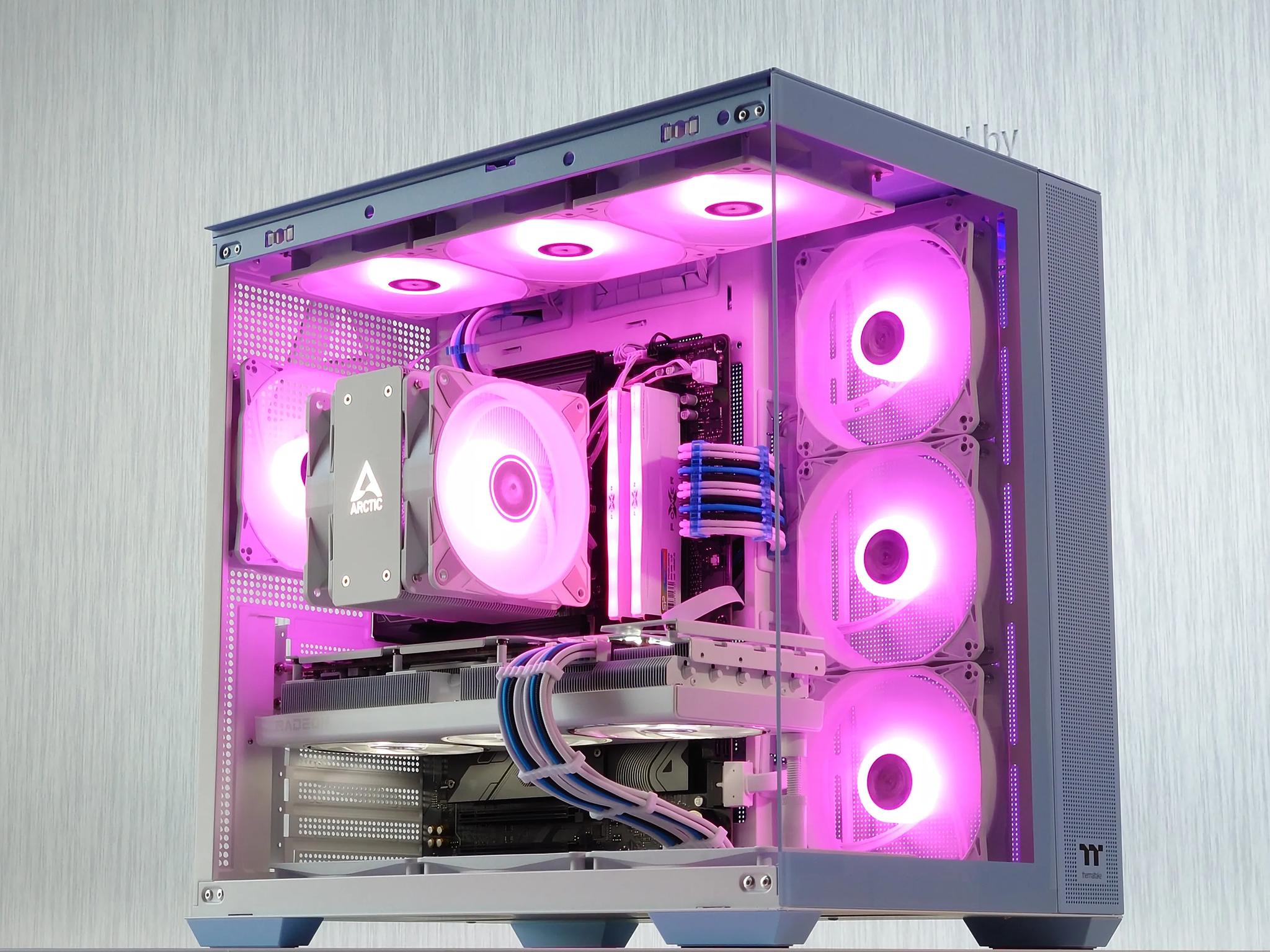 🌬️🧊🐧🥶Iceberg Gaming PC🧊AMD RX 7800 XT 16GB❄️AMD Ryzen 5 7500F❄️32GB DDR5❄️ 1TB