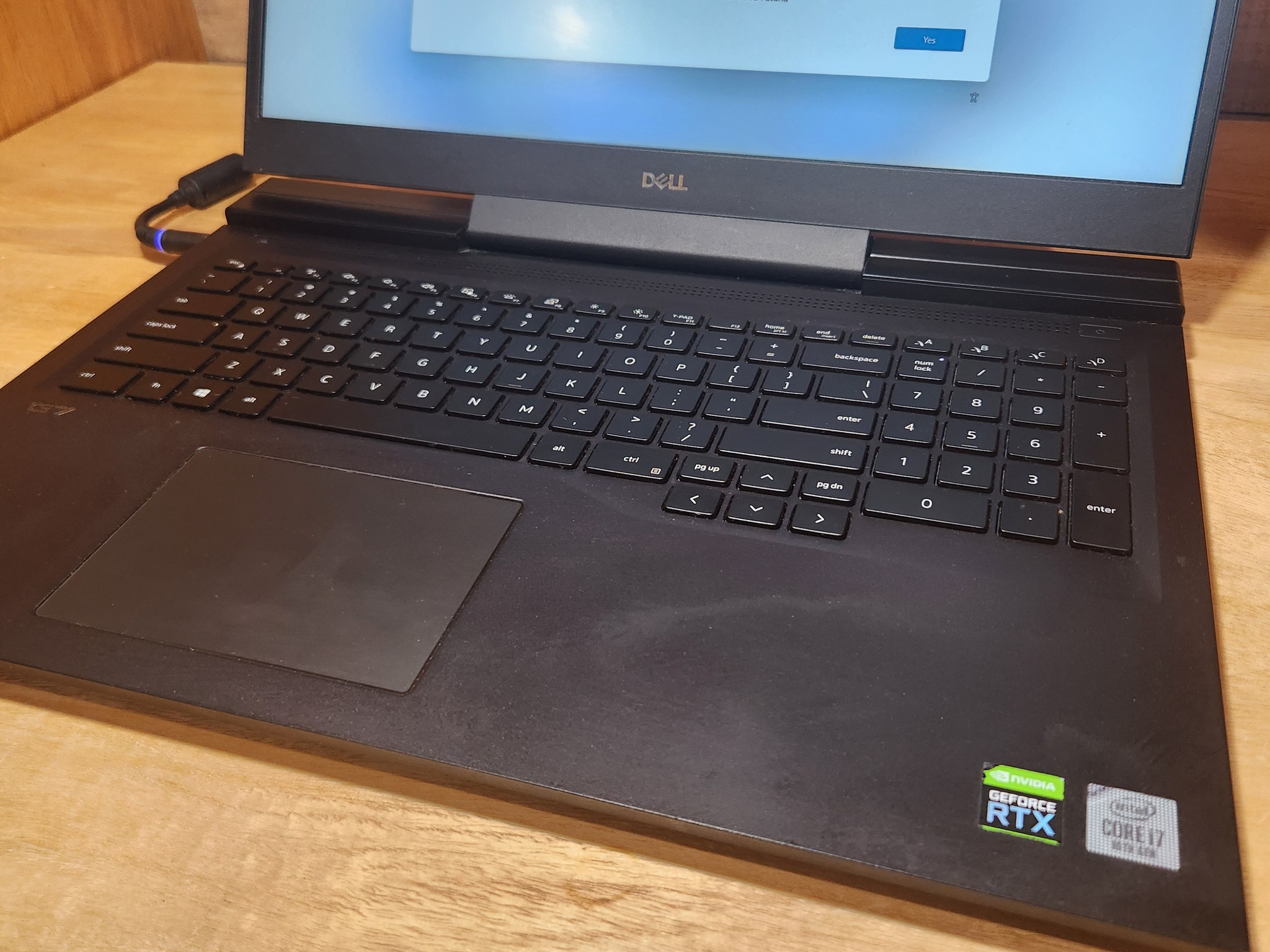 GAMING Dell G7 7700 with i7 + RTX 2070