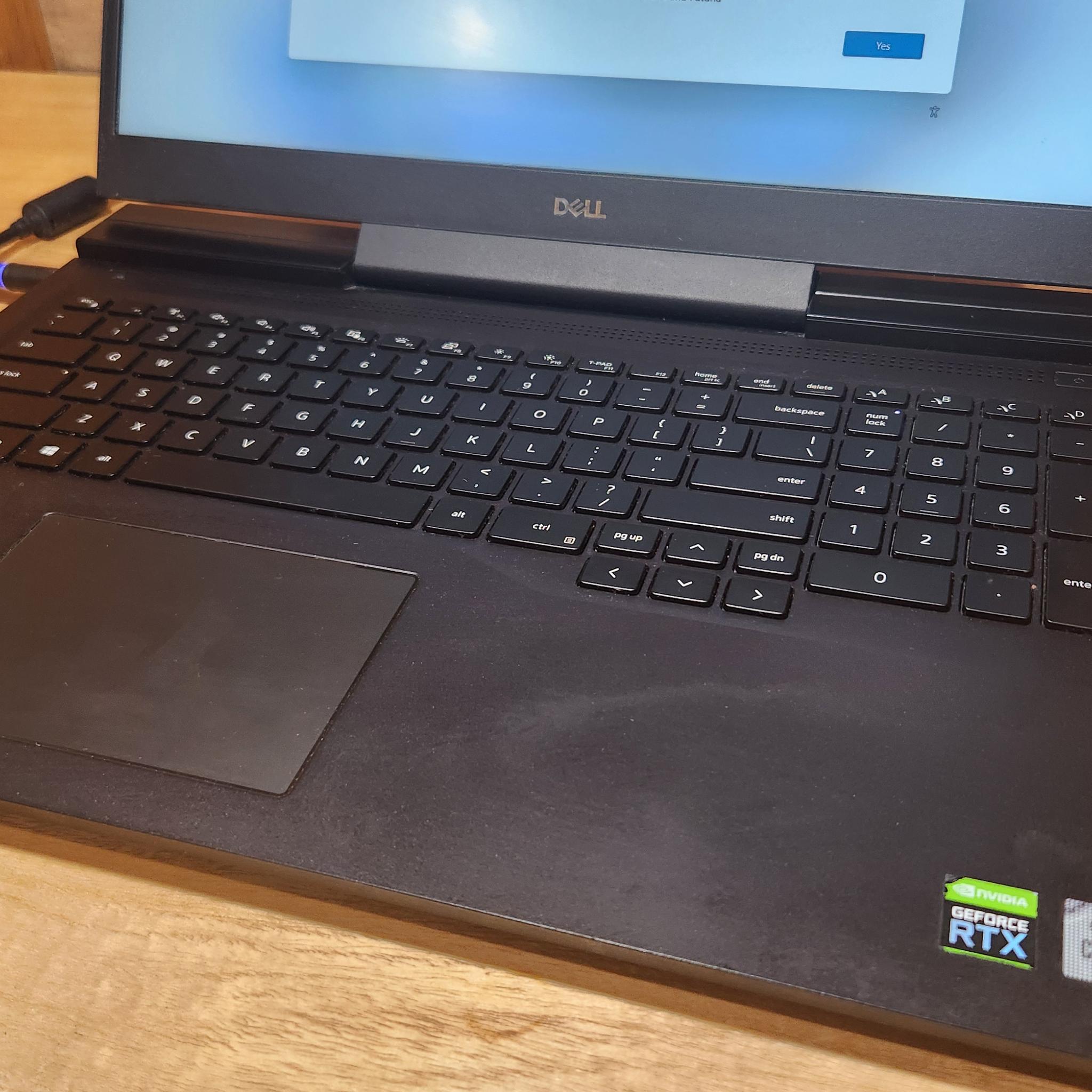 GAMING Dell G7 7700 with i7 + RTX 2070