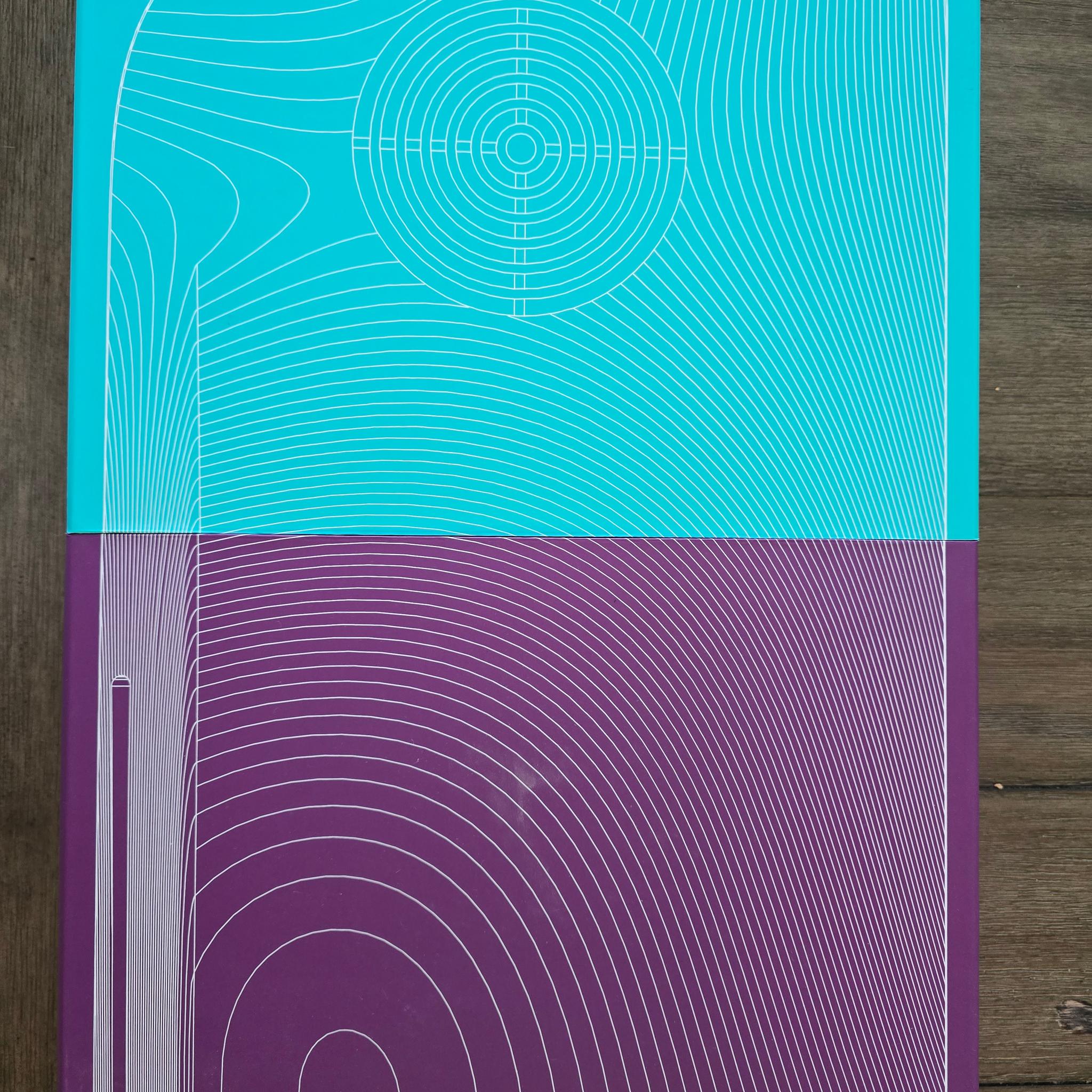 Sony Dualsense Edge and OG PS5 Plates