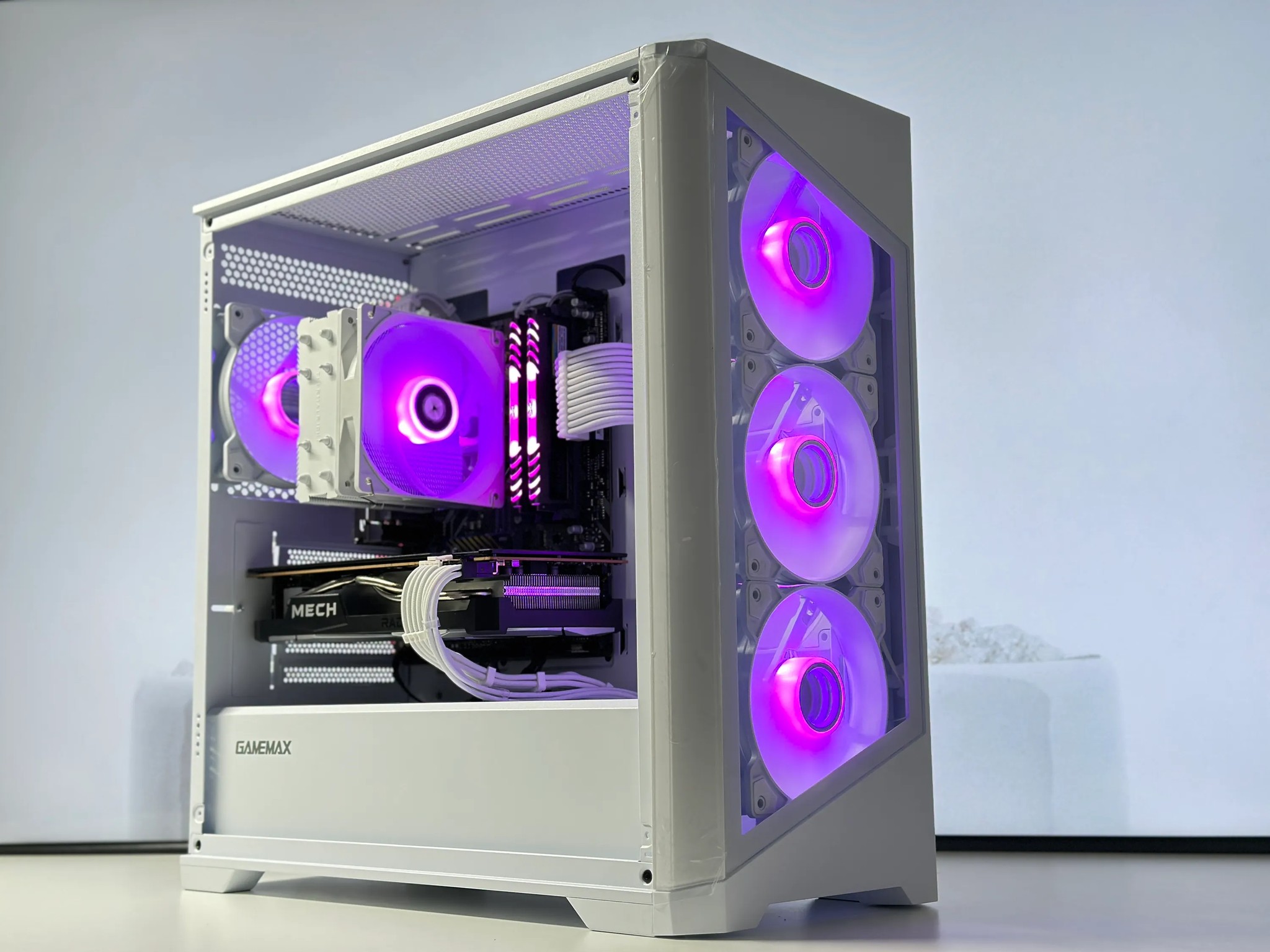 🧊Iceberg🧊 AMD RX 6650 XT 8GB🌨️AMD Ryzen 7 5700G 8Core🌨️32GB DDR4🌨️ 1TB SSD NVME