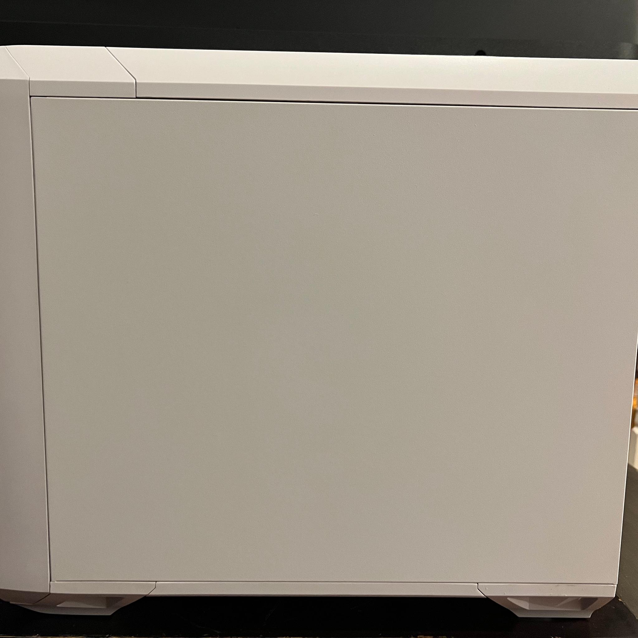 “Clearance Sale” White Fractal Torrent Nano only