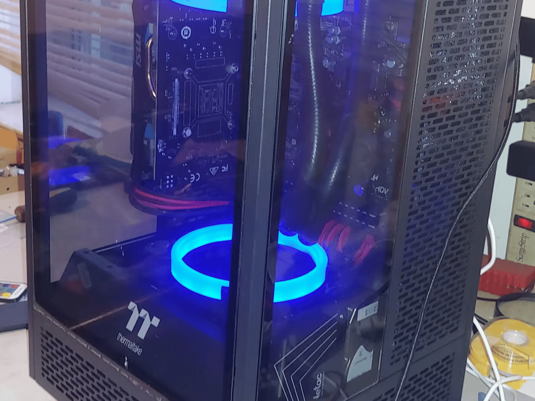 Mini ITX GTX 1650 256SSD 2TB HD Water Cooled Thermaltake Tower 100