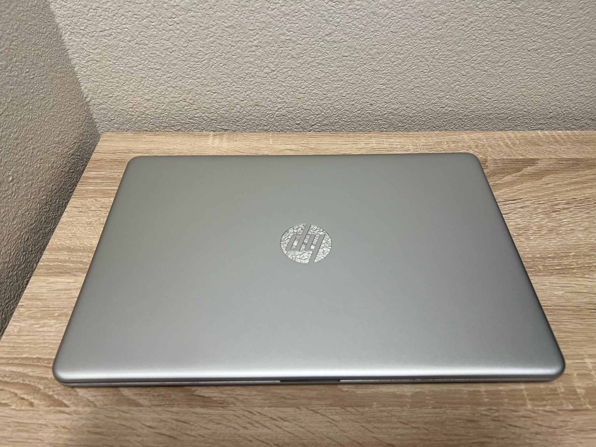 HP 15-dy5073dx - Core i7-1255U - 512GB SSD - 16GB RAM - Case & charger!