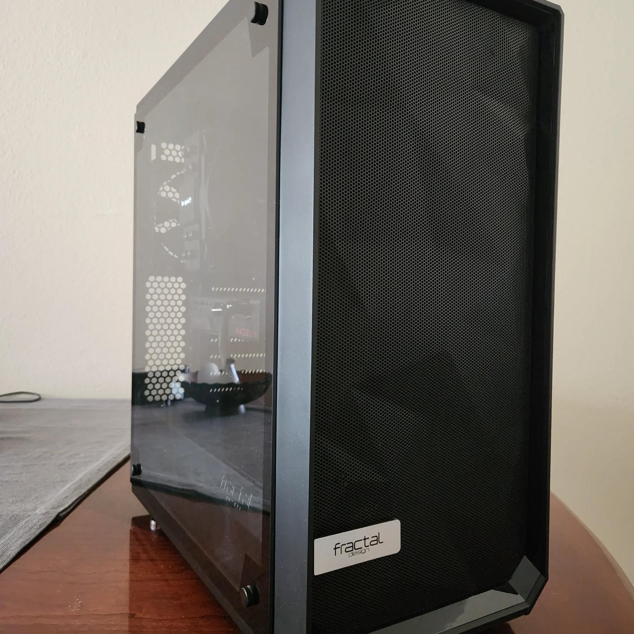 Intel I5-10600K | RX 6600 | 16GB DDR4 - Gaming PC