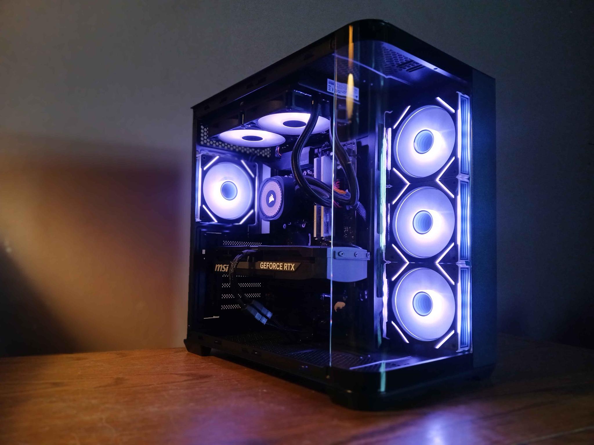 RTX 5070 | 32GB DDR5 | Ryzen 5 9600x | Bluetooth | 1tb SSD | modern build