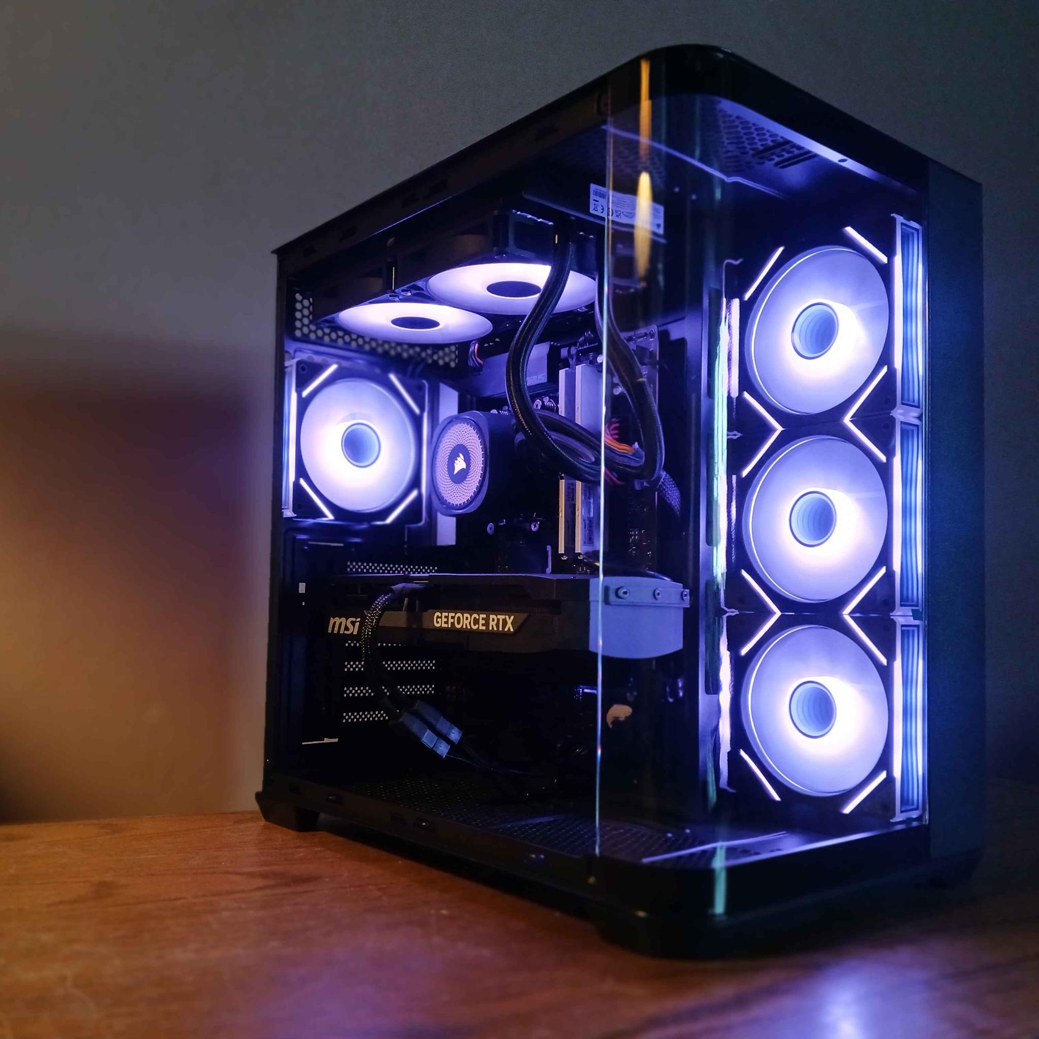 RTX 5070 | 32GB DDR5 | Ryzen 5 9600x | Bluetooth | 1tb SSD | modern build