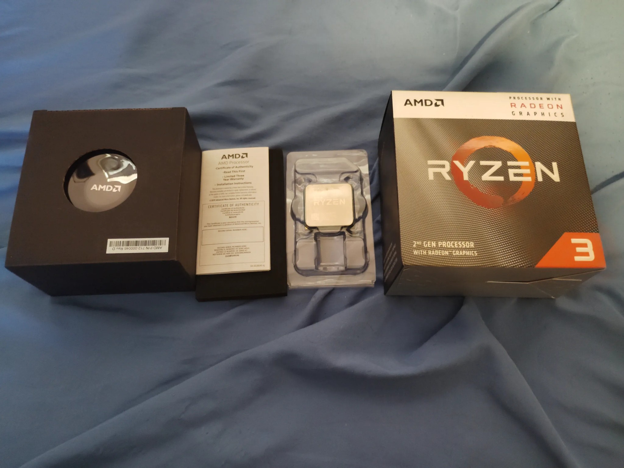 Ryzen 3 3200G CPU + Fan (Complete in Box!)