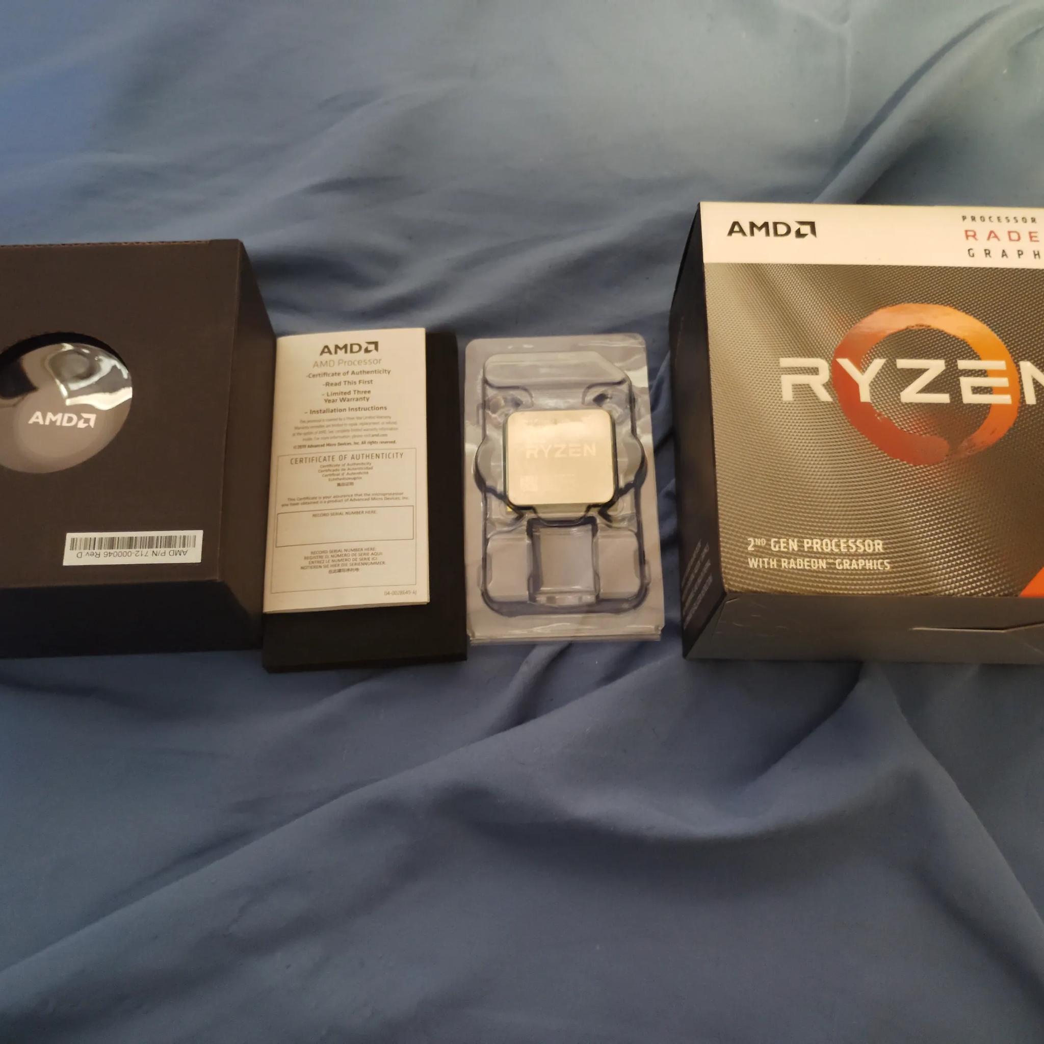 Ryzen 3 3200G CPU + Fan (Complete in Box!)