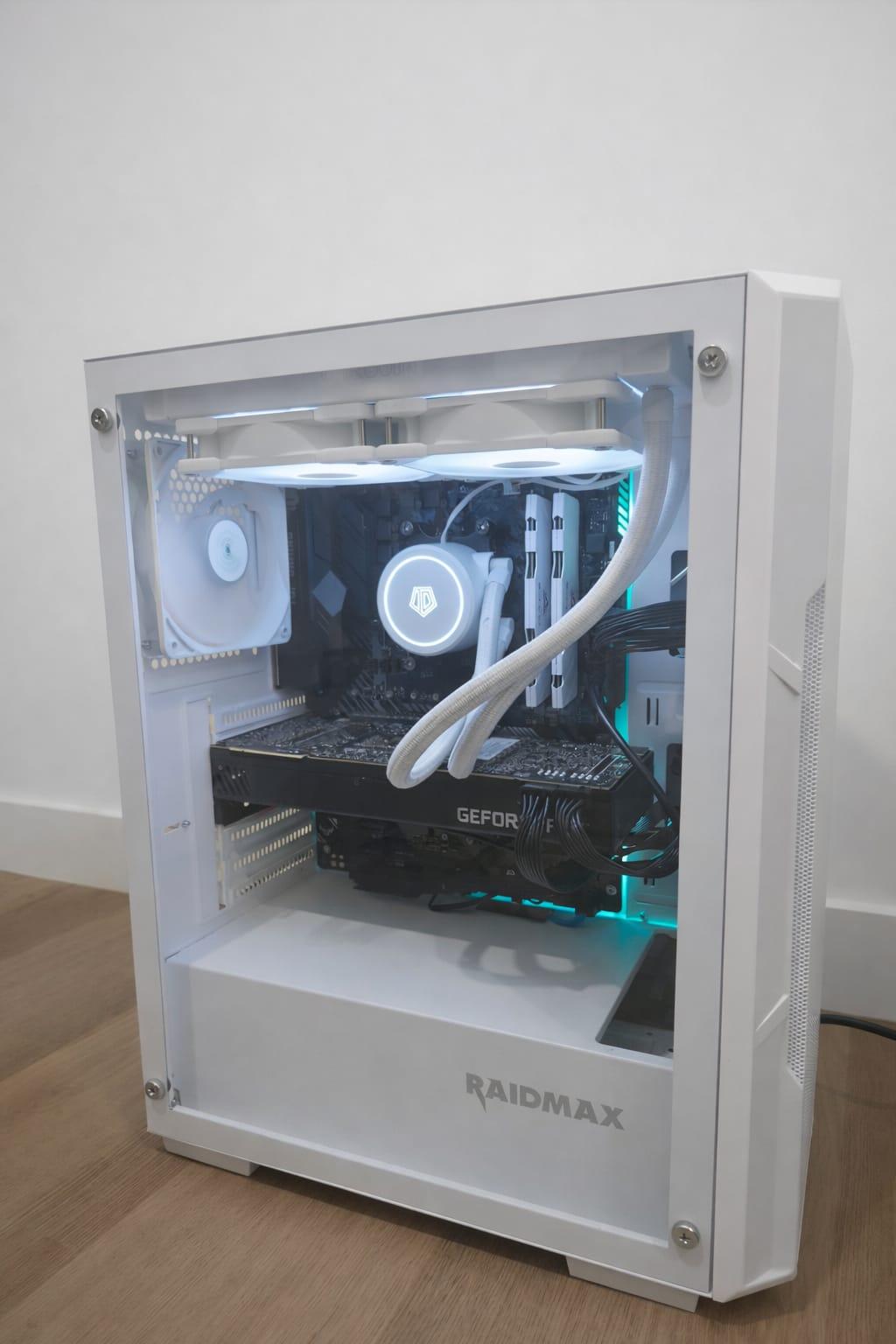 2K Gaming PC RTX 2080 Ti 11 GB Ryzen 7 2700X 32GB RAM 3200 HZ