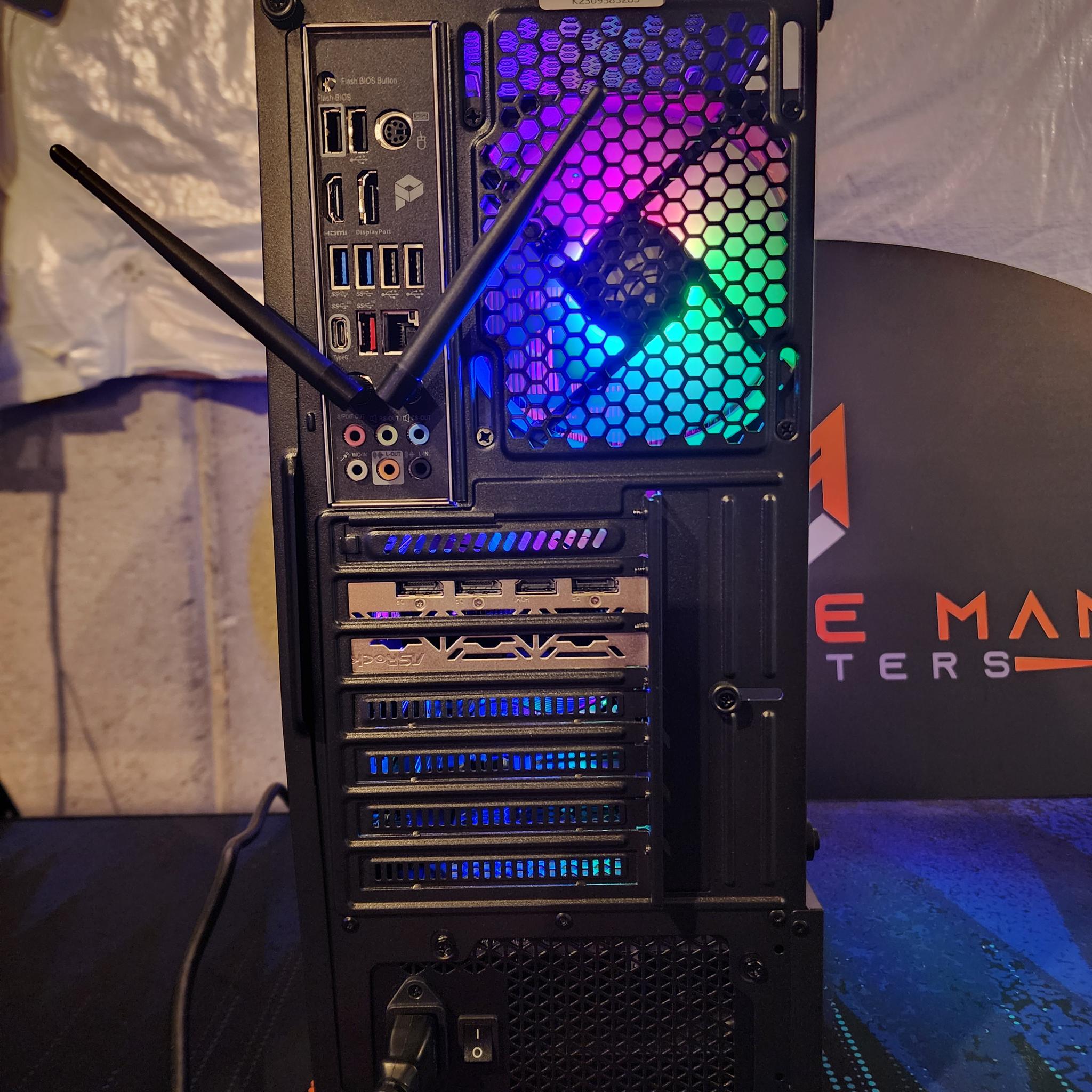 RX 6600 / i5-12600KF / 32GB RAM - Custom 1080p Gaming PC