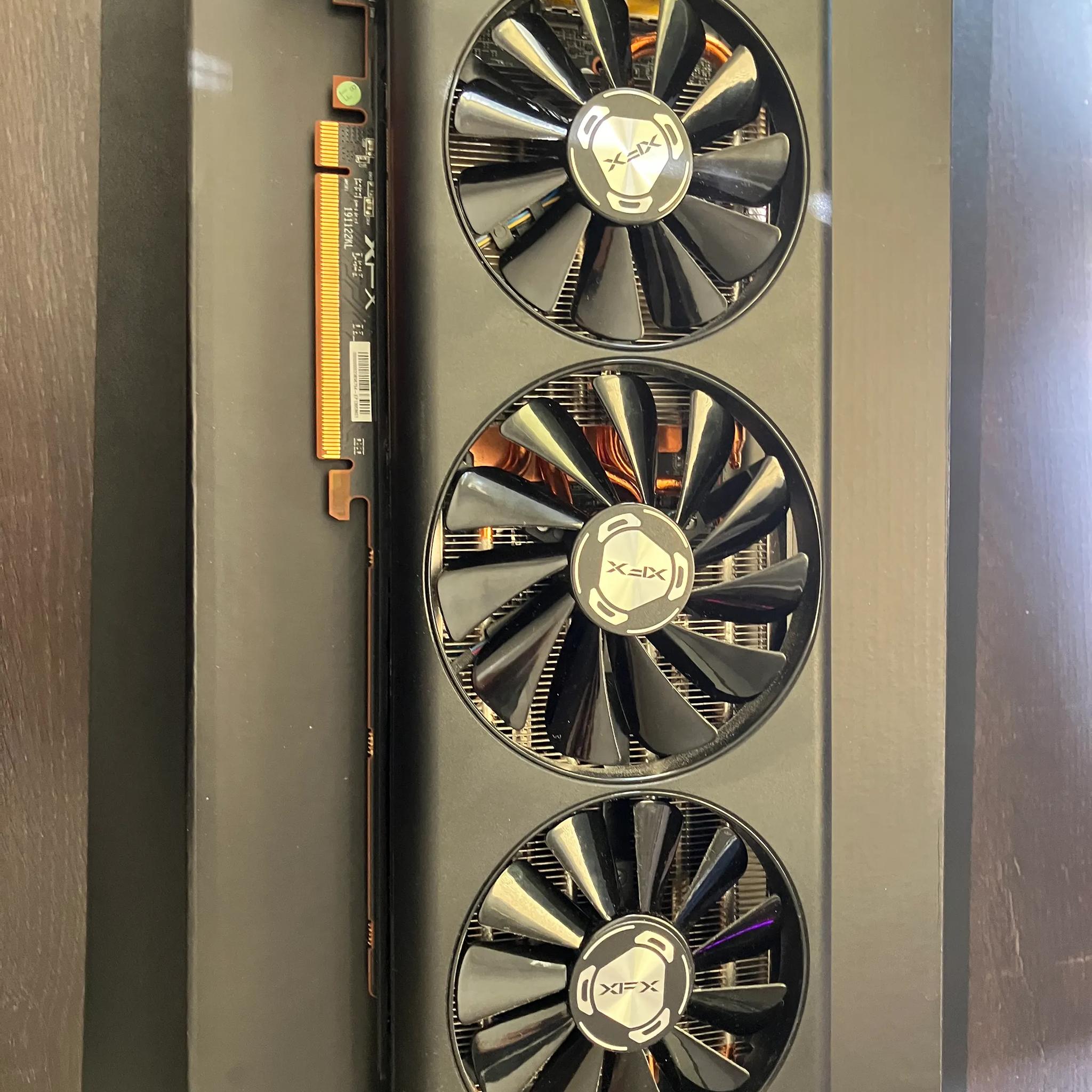 XFX THICC III Radeon RX 5700 XT