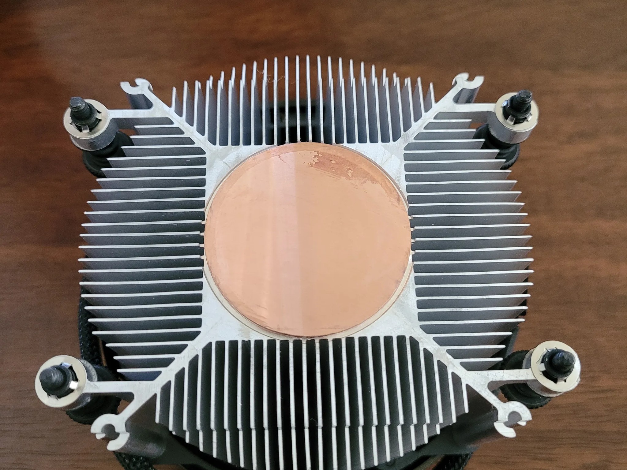 AMD Ryzen 7 2700 8-Core Processor (with Wraith Spire LED Cooler) NO OG BOX