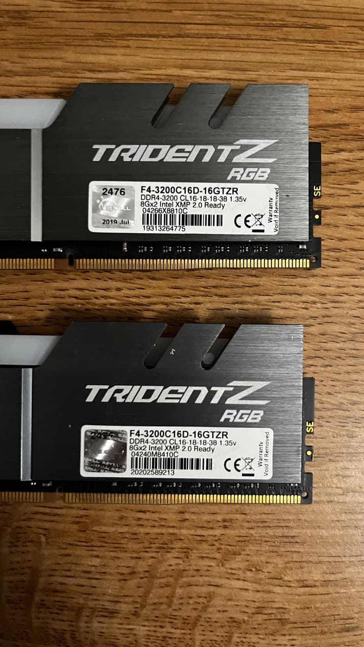 G.Skill Trident Z 16 GB (2 x 8 GB) DDR4-3200 CL16 Memory