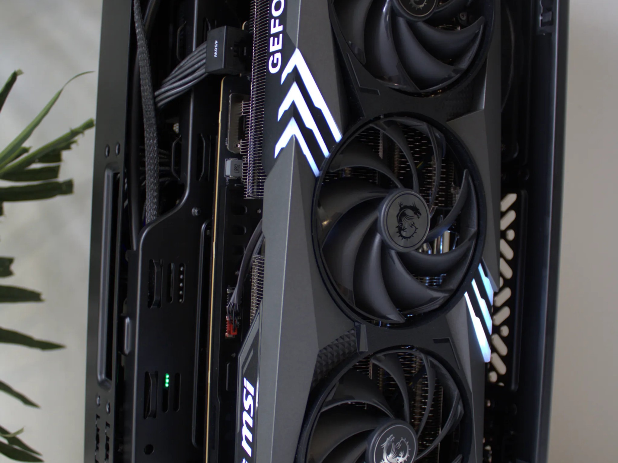 1440/4K Mini Beast - RTX 4090 | Ryzen 7 7800X3D | 32GB DDR5 | 2TB SSD