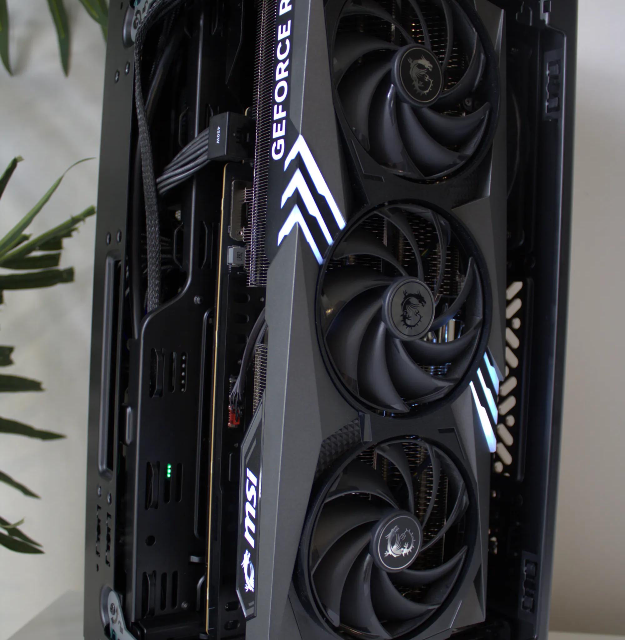 1440/4K Mini Beast - RTX 4090 | Ryzen 7 7800X3D | 32GB DDR5 | 2TB SSD