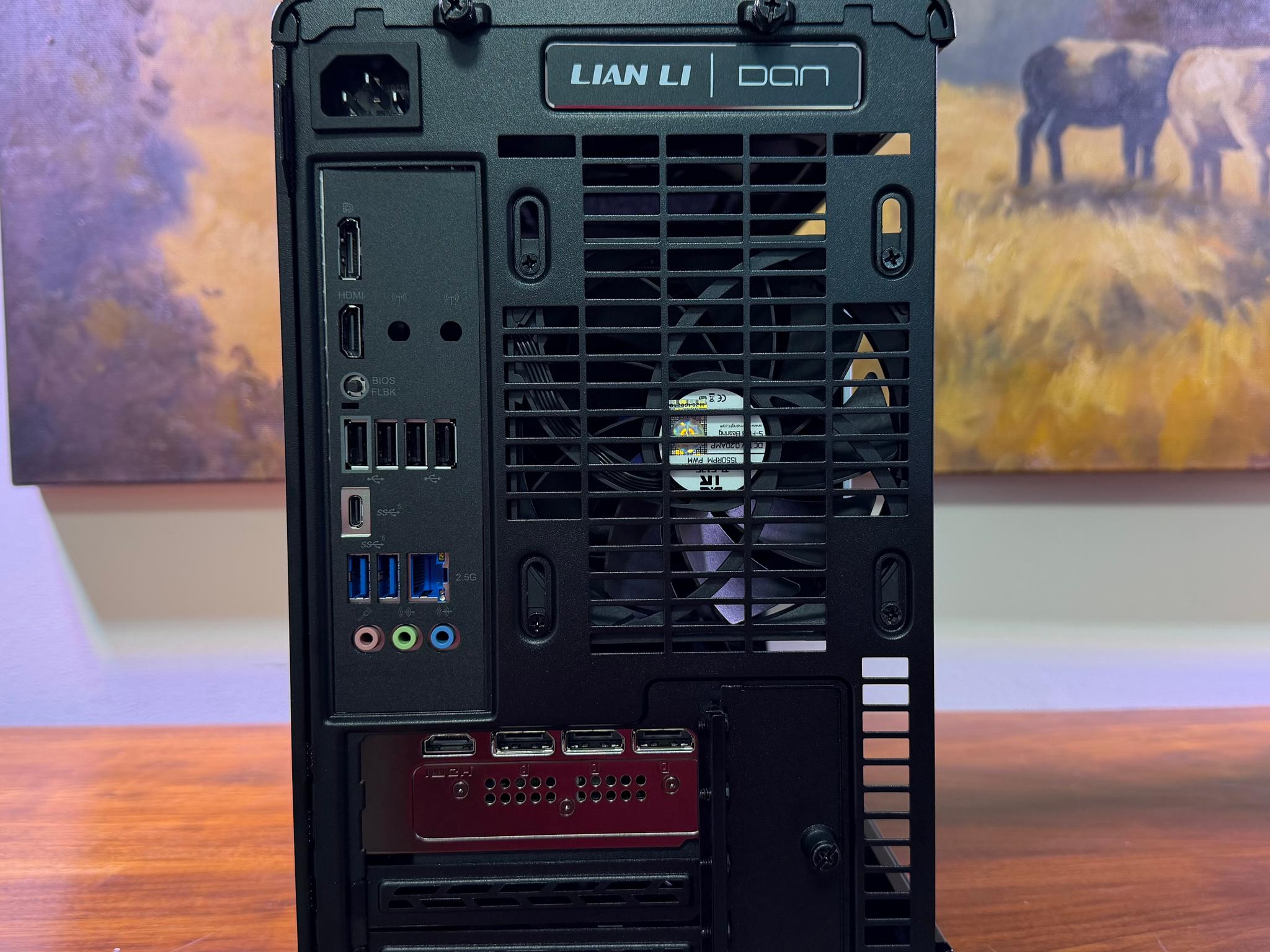 RTX 5070 Ti | Ryzen 7 7800X3D | 32GB DDR5-6000 | B650M | 2TB NVMe | 3DHP Air Cooler | 750W PSU
