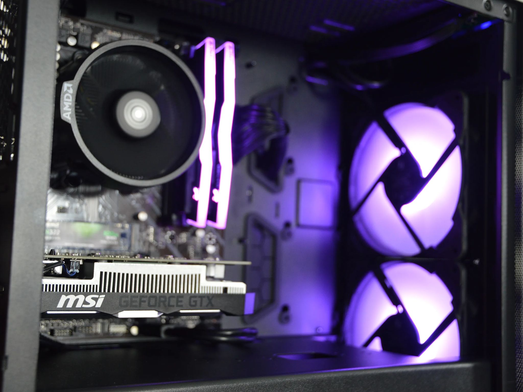 ⚫️🟣| GTX 1650 4GB | RYZEN 5 3600 | 16GB DDR4 RAM | 512GB NVME SSD | Royal Night |