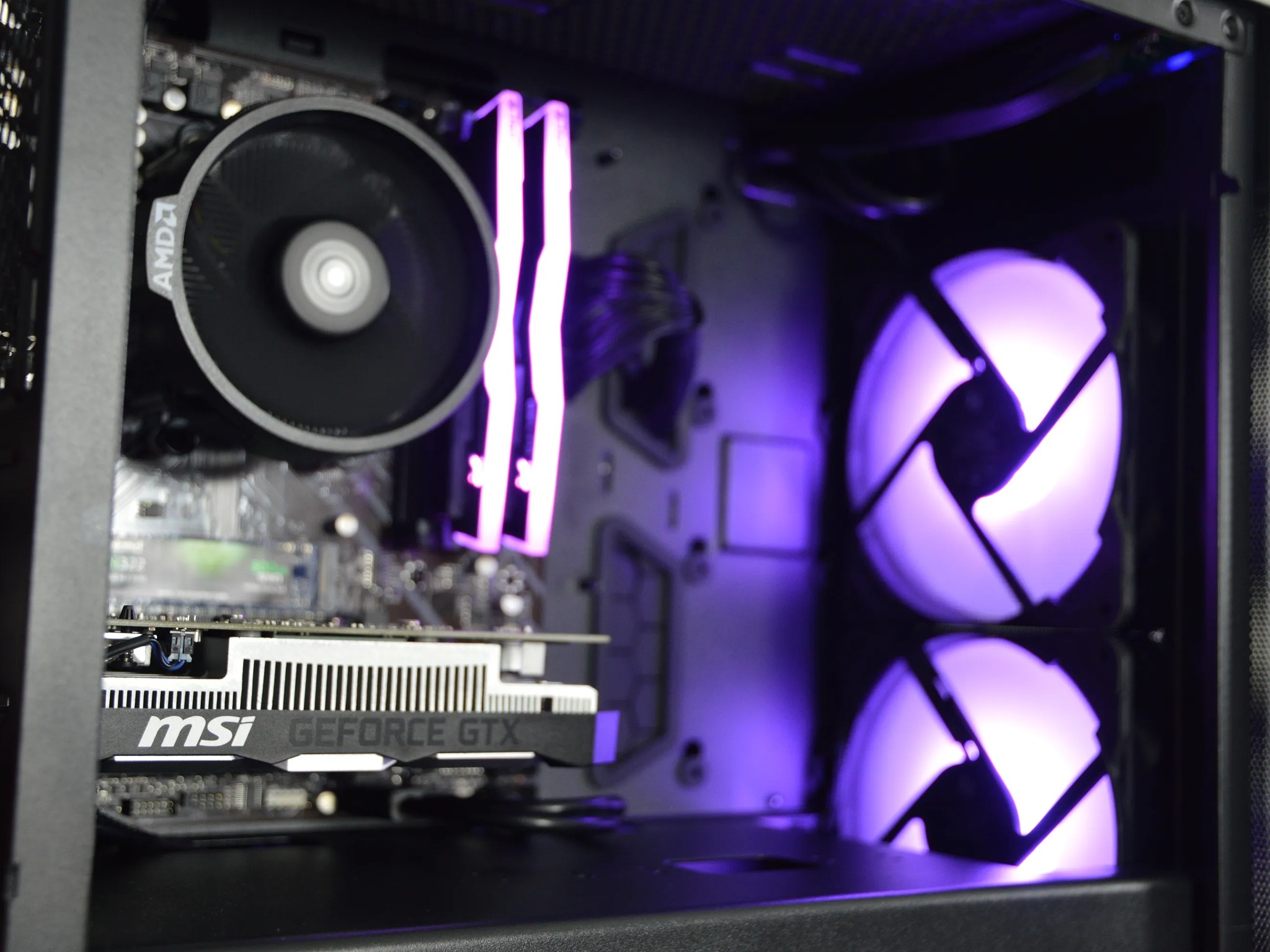 ⚫️🟣| GTX 1650 4GB | RYZEN 5 3600 | 16GB DDR4 RAM | 512GB NVME SSD | Royal Night |
