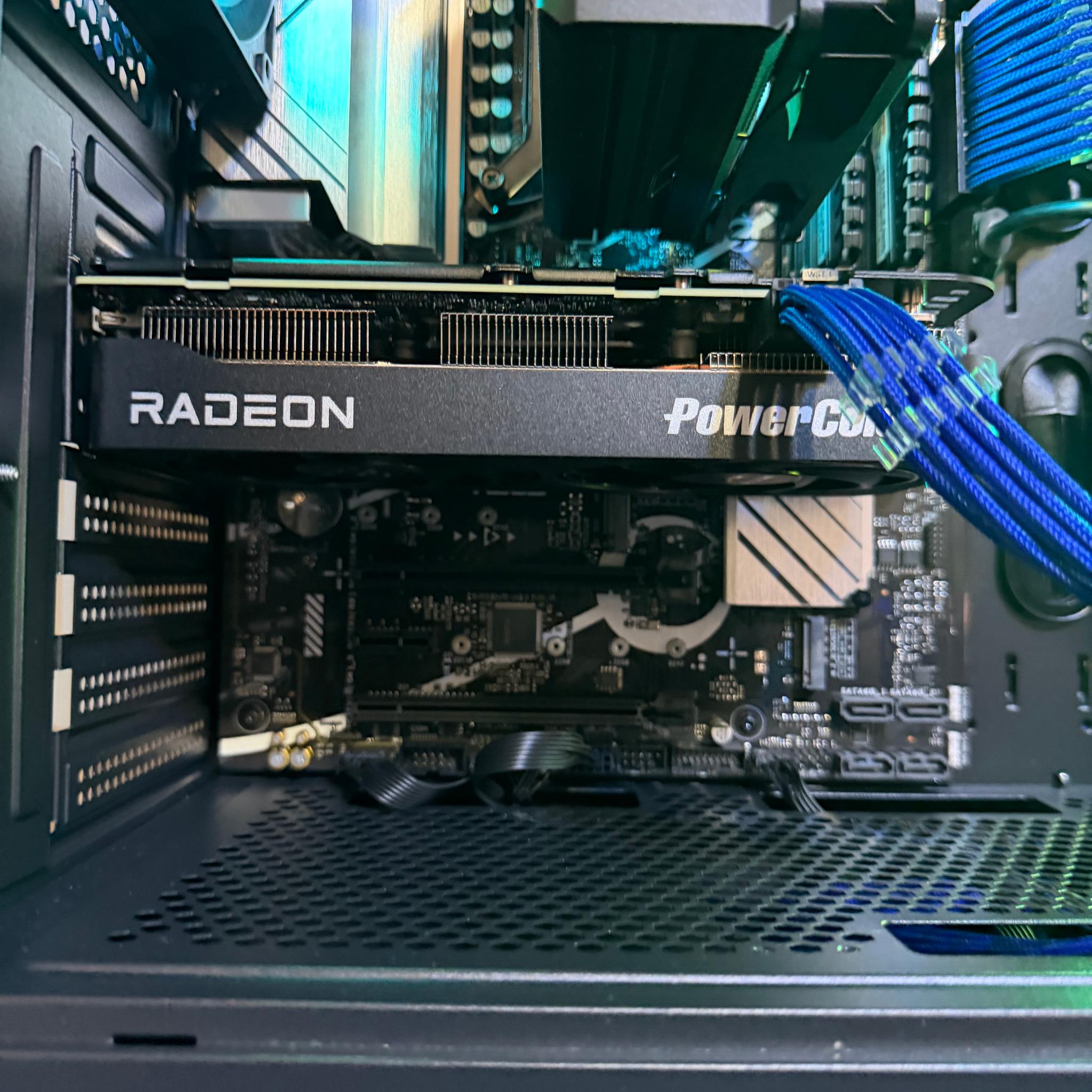 RX 9060 XT (16GB) | Intel I7 12700f | DDR5 32GB (2x16GB) — Custom Gaming PC