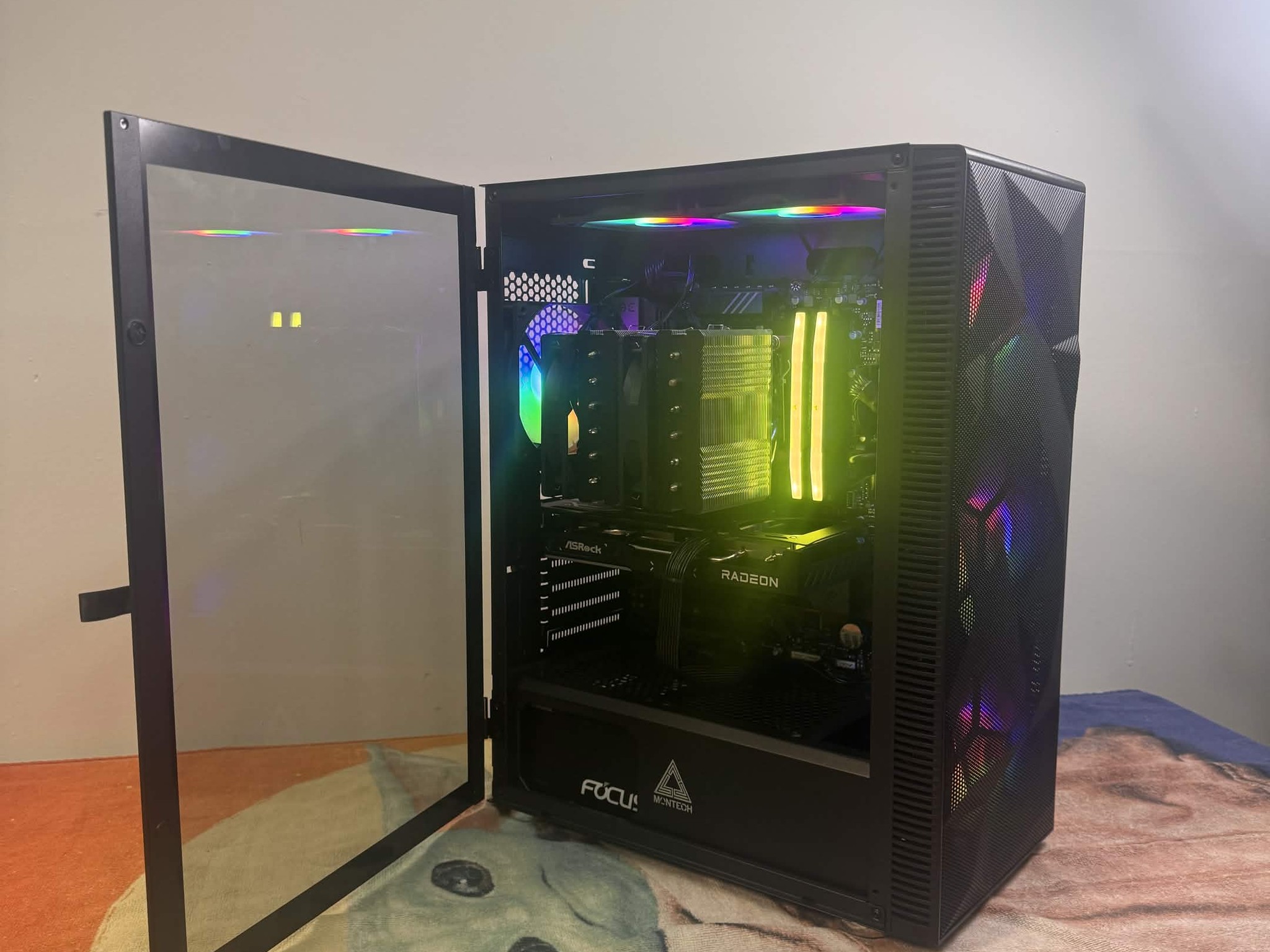 Custom Gaming PC – Ryzen 5 7600x / ASRock 9060xt Dual Fan / 32GB RAM