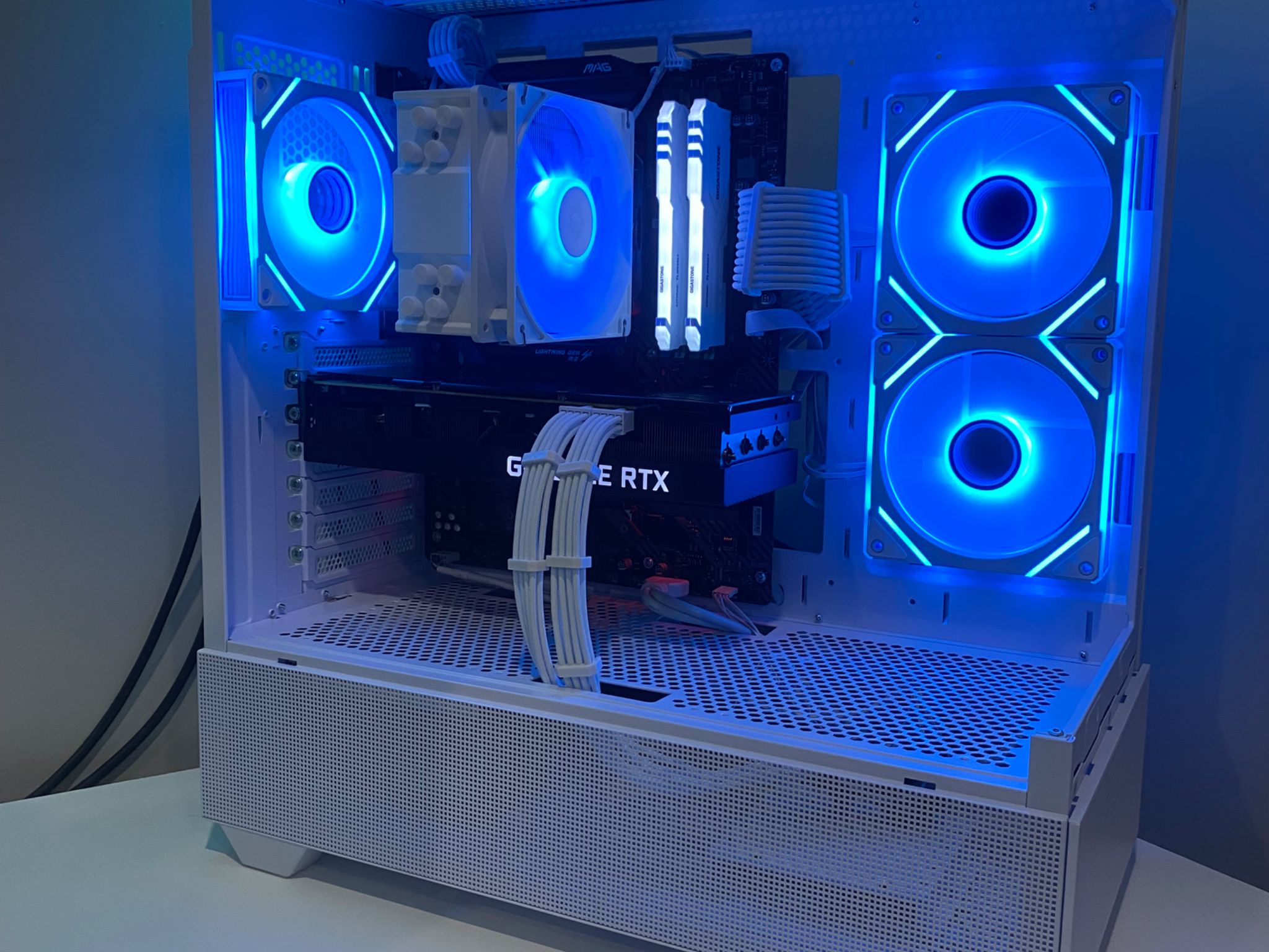 RTX 3080 | Ryzen 5 5600 | 32GB RAM | 1TB NVMe | Gaming PC
