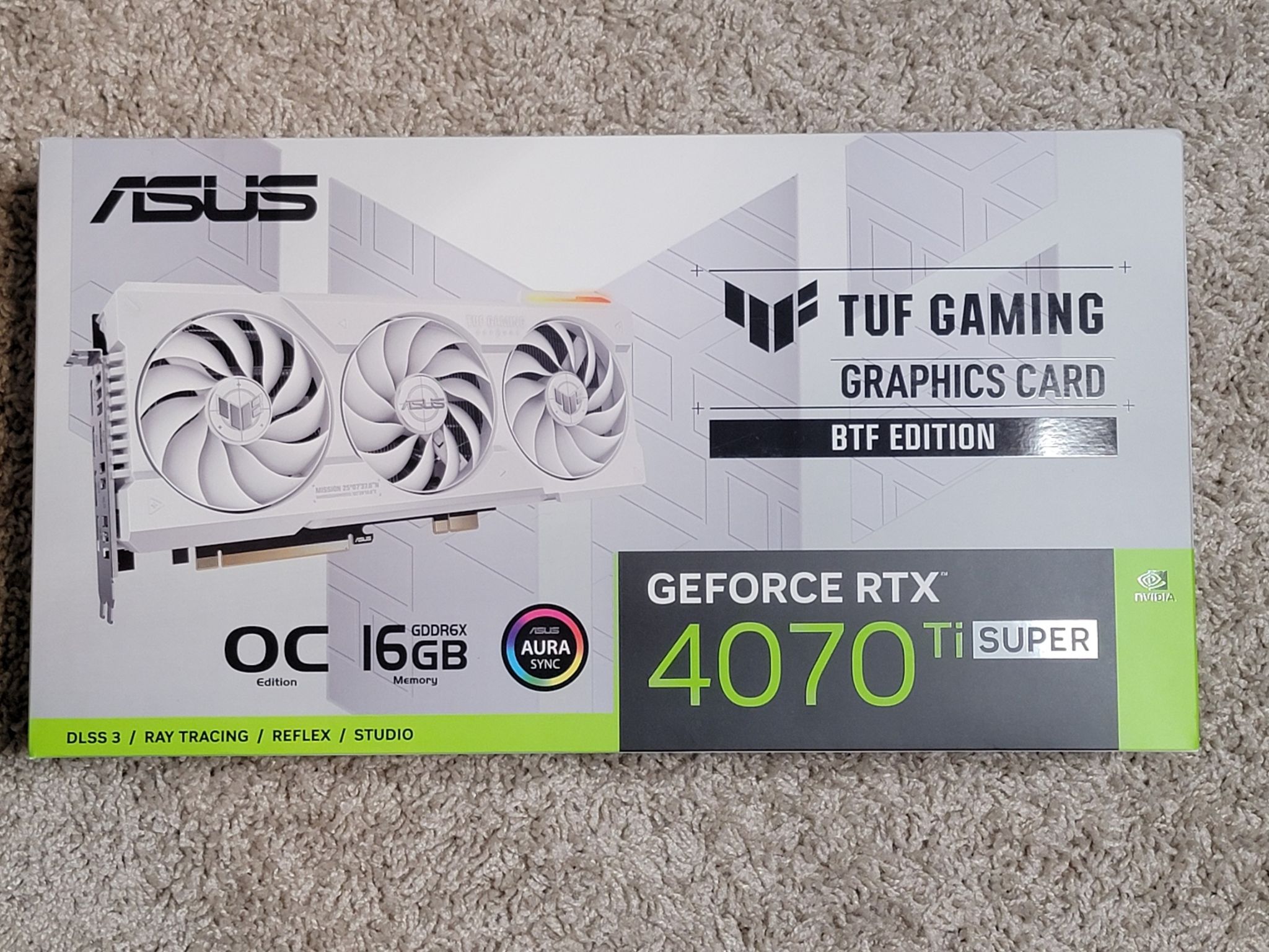 ASUS TUF Gaming GEFORCE RTX 4070 Ti SUPER BTF Edition White