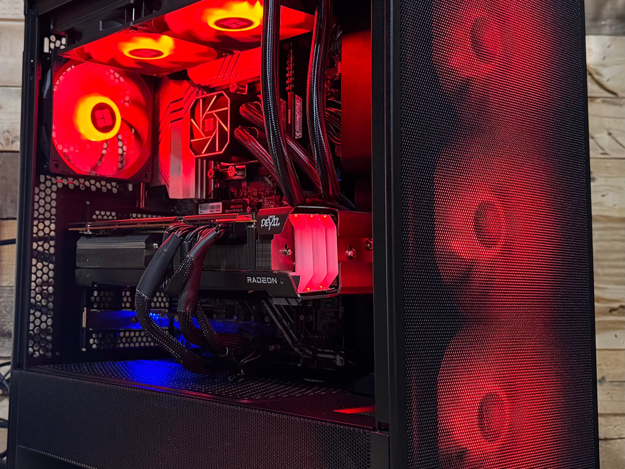 1080p & 1440p Gaming | RX 6950XT | i7 12700k | 1TB SSD | 32GB RAM | WiFi 6 and Bluetooth