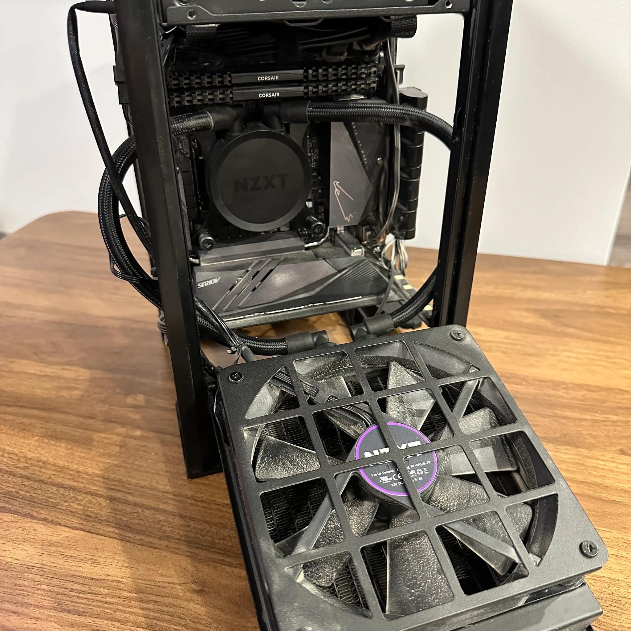 H1 ▪ i7-10700K ▪ Asus TUF 3080 OC ▪ 32GB DDR4 3000mhz ▪ 1x2TB & 1x1TB NVME SSD (3TB total)