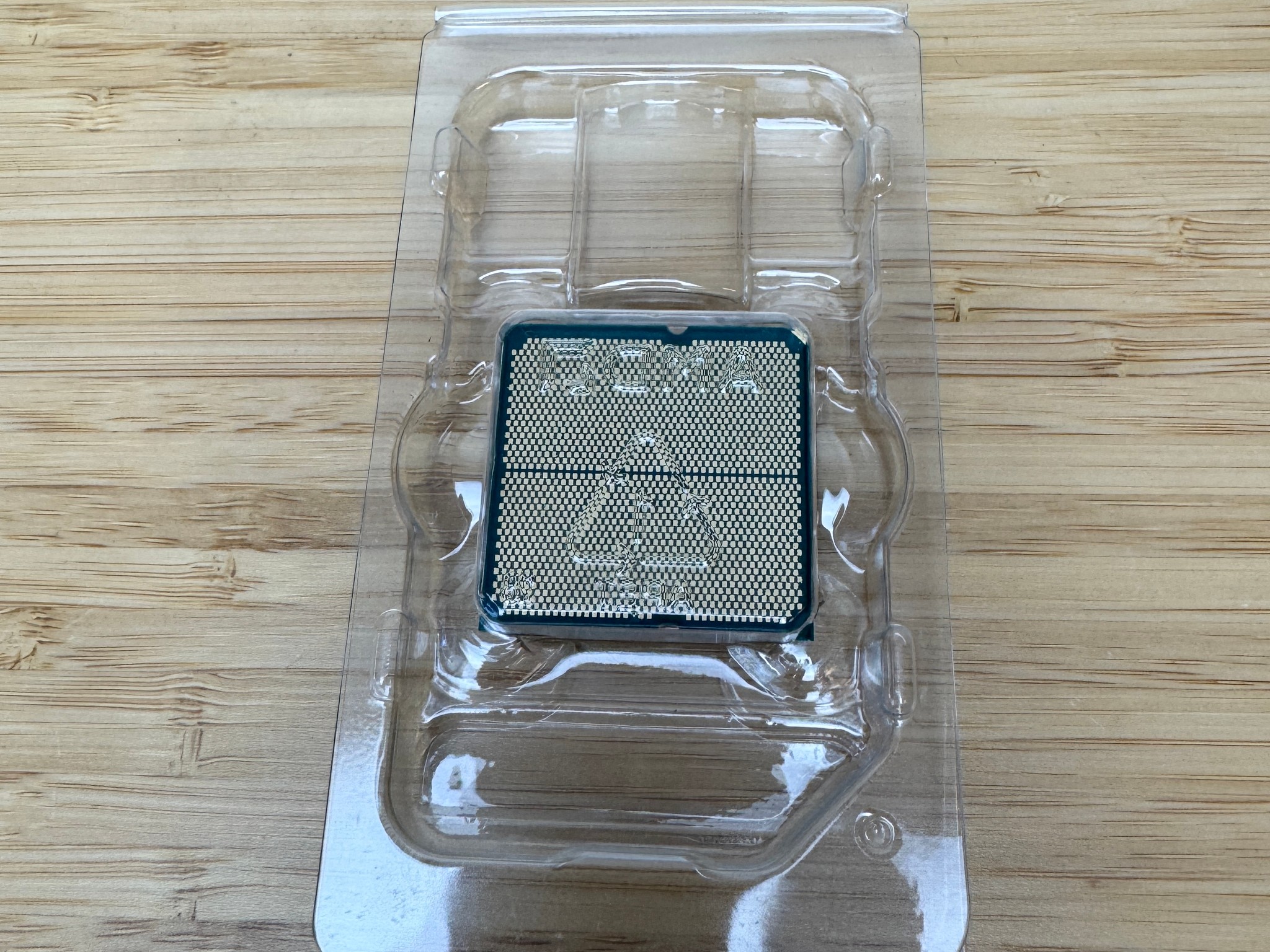 AMD Ryzen 9 7900X Processor (5.6 GHz, 12 Cores / 24 Threads, Socket AM5) CPU