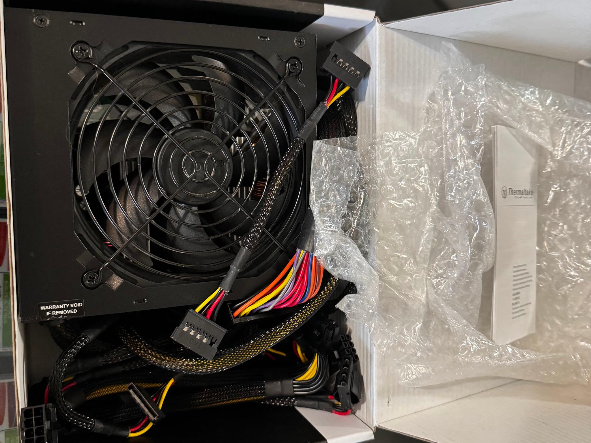 Thermaltake Smart 700W - Image 2