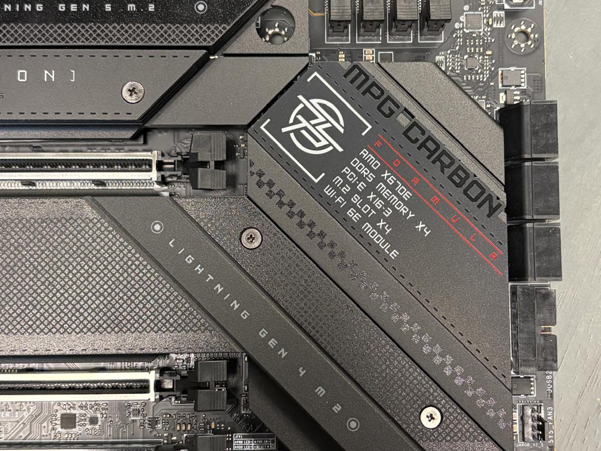 USED & FUNCTION GOOD - MSI MPG X670E CARBON WIFI AMD X670 Socket AM5 DDR5 256GB ATX
