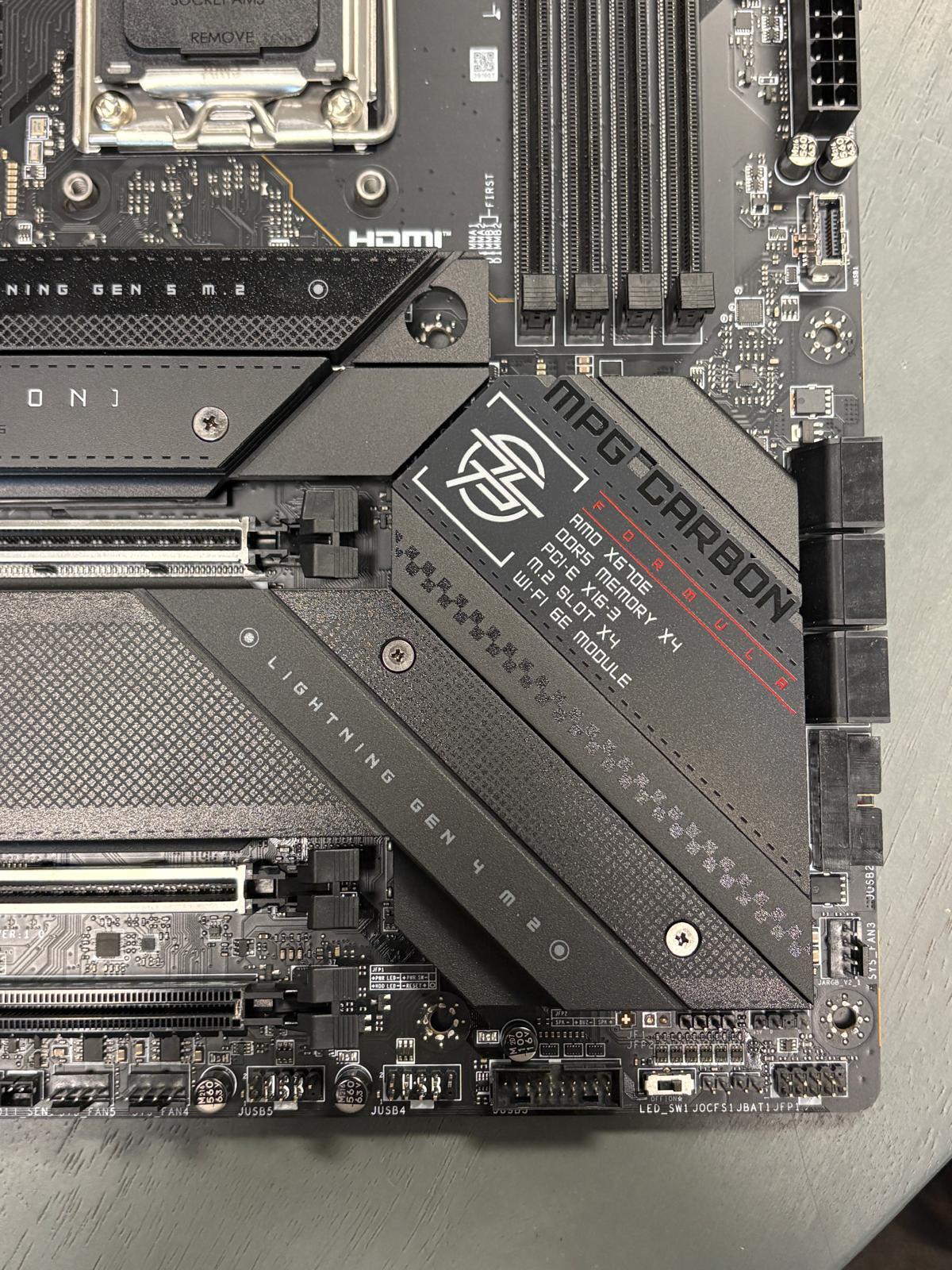 USED & FUNCTION GOOD - MSI MPG X670E CARBON WIFI AMD X670 Socket AM5 DDR5 256GB ATX