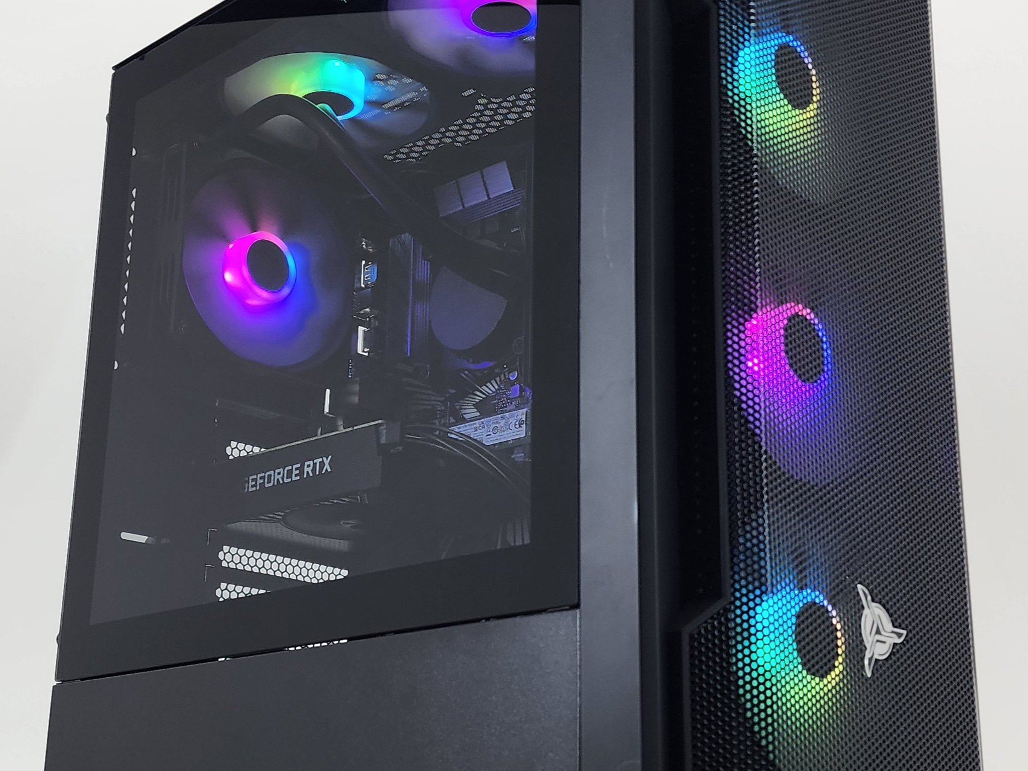 Gaming PC i5-9600KF 32GB RAM 1TB SSD RTX 3050 8GB Windows 11 Computer