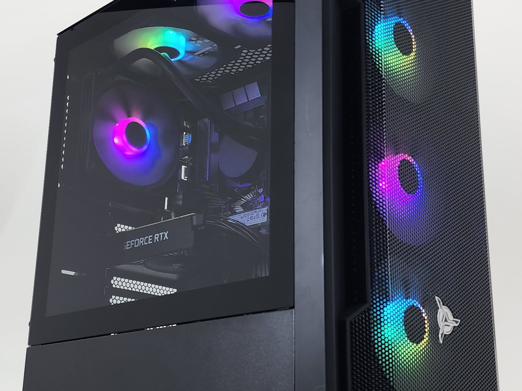 Gaming PC i5-9600KF 32GB RAM 1TB SSD RTX 3050 8GB Windows 11 Computer