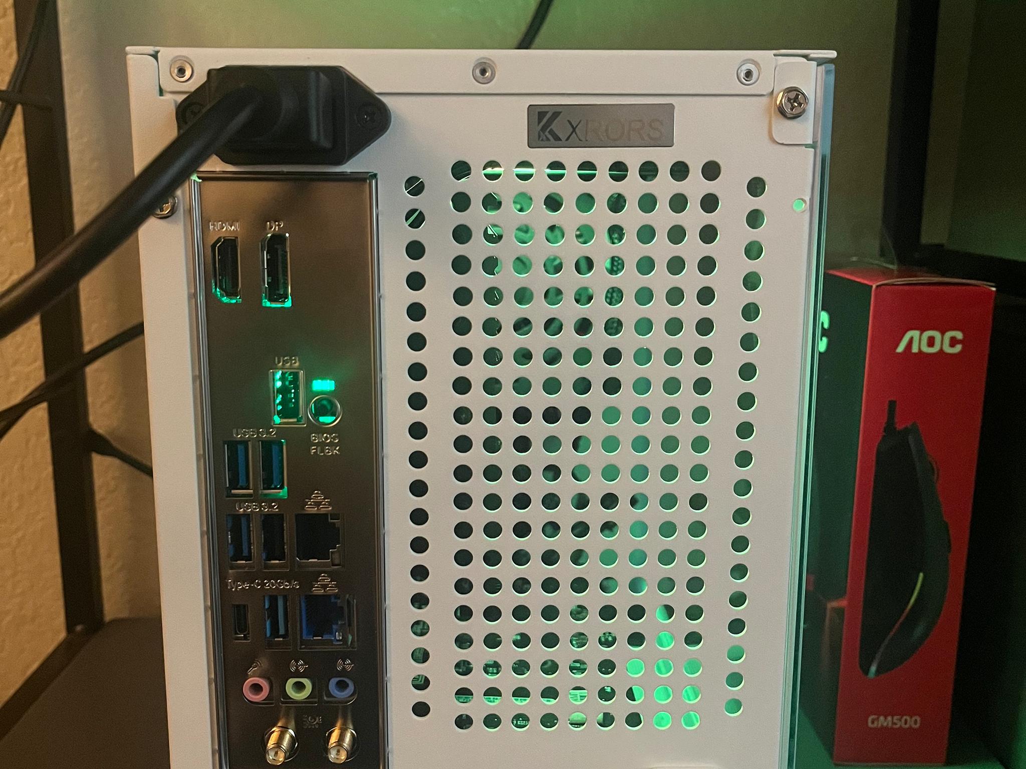 Intel Core i5-12600KF compact gaming pc