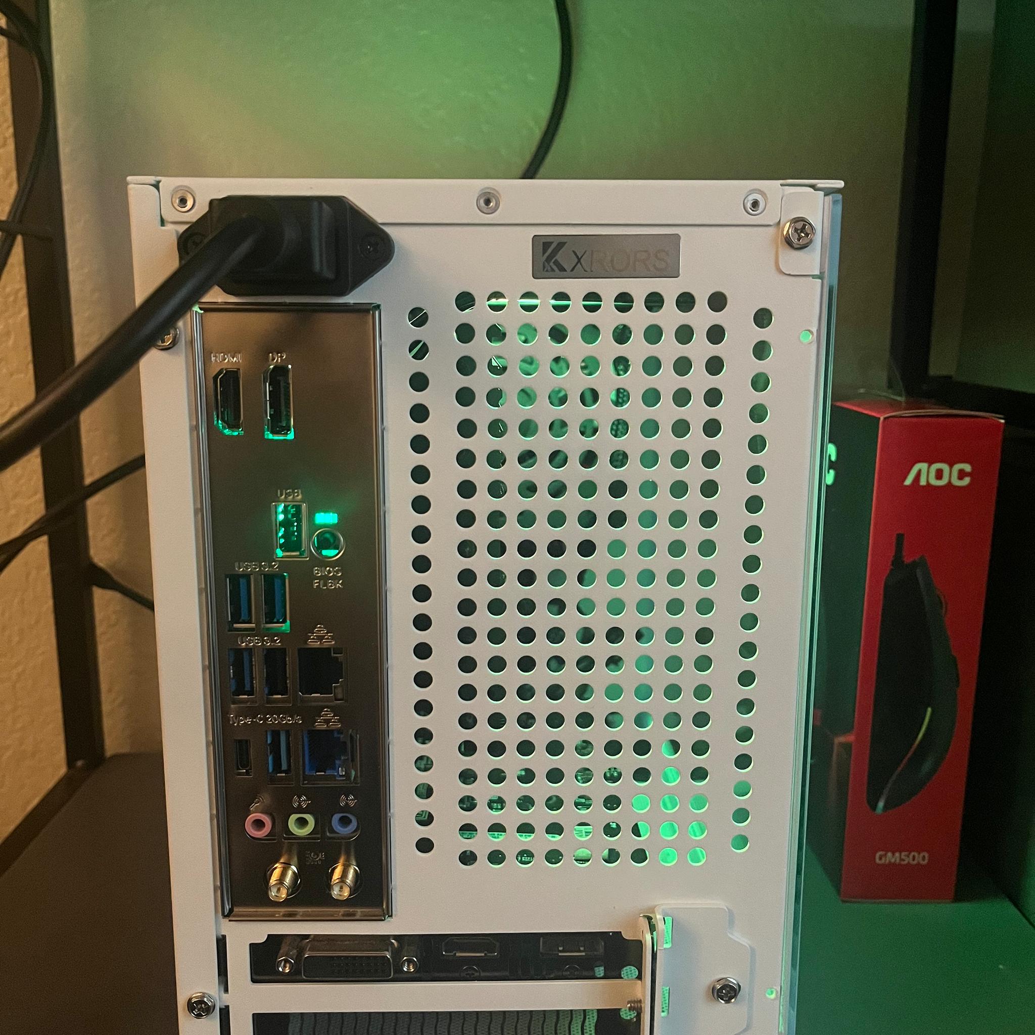 Intel Core i5-12600KF compact gaming pc