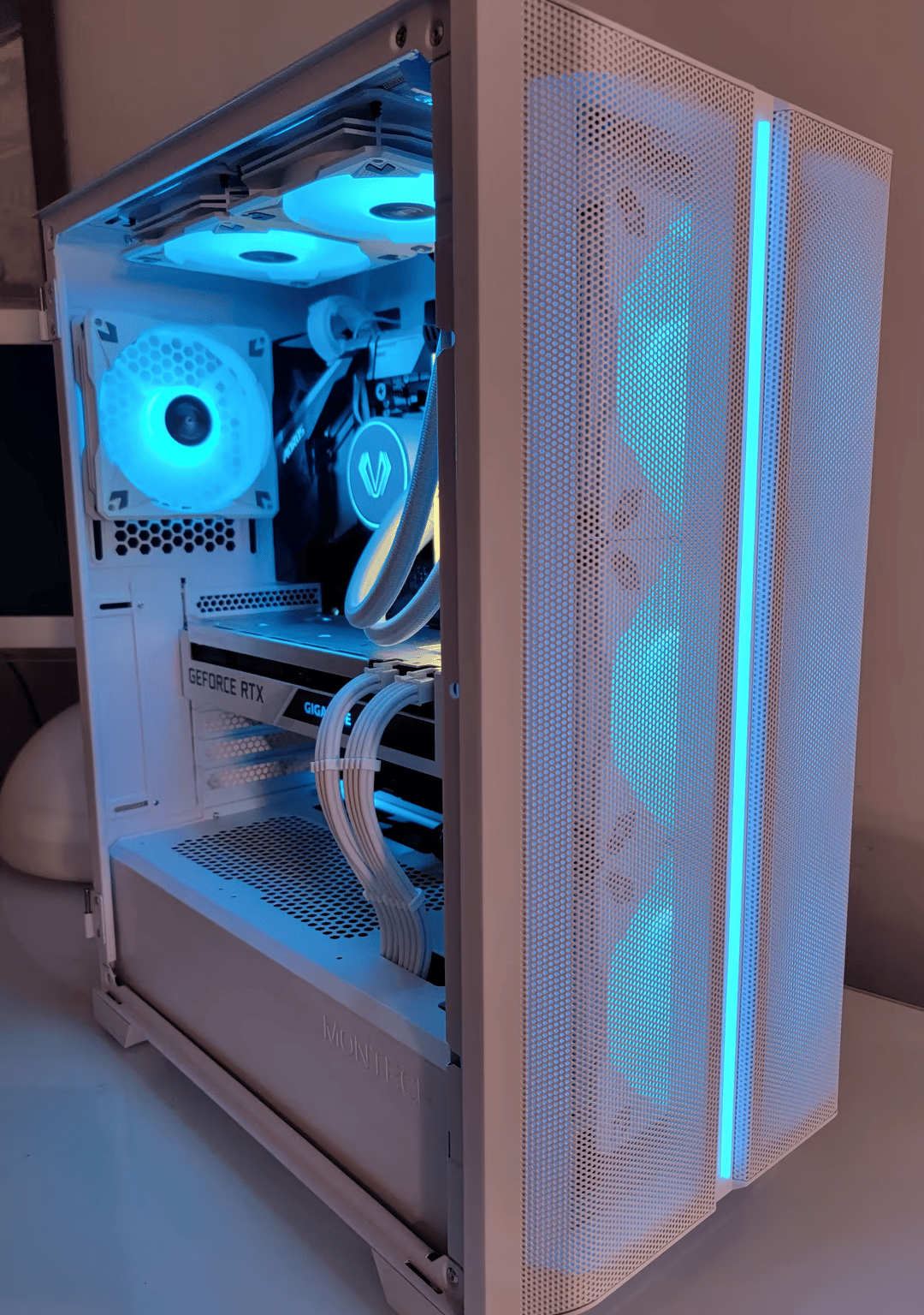 High End White Gaming PC - Ryzen 9 3900x | 32gb DDR4 | RTX 3070 Vision | 1tb NVMe | Water Cooling 