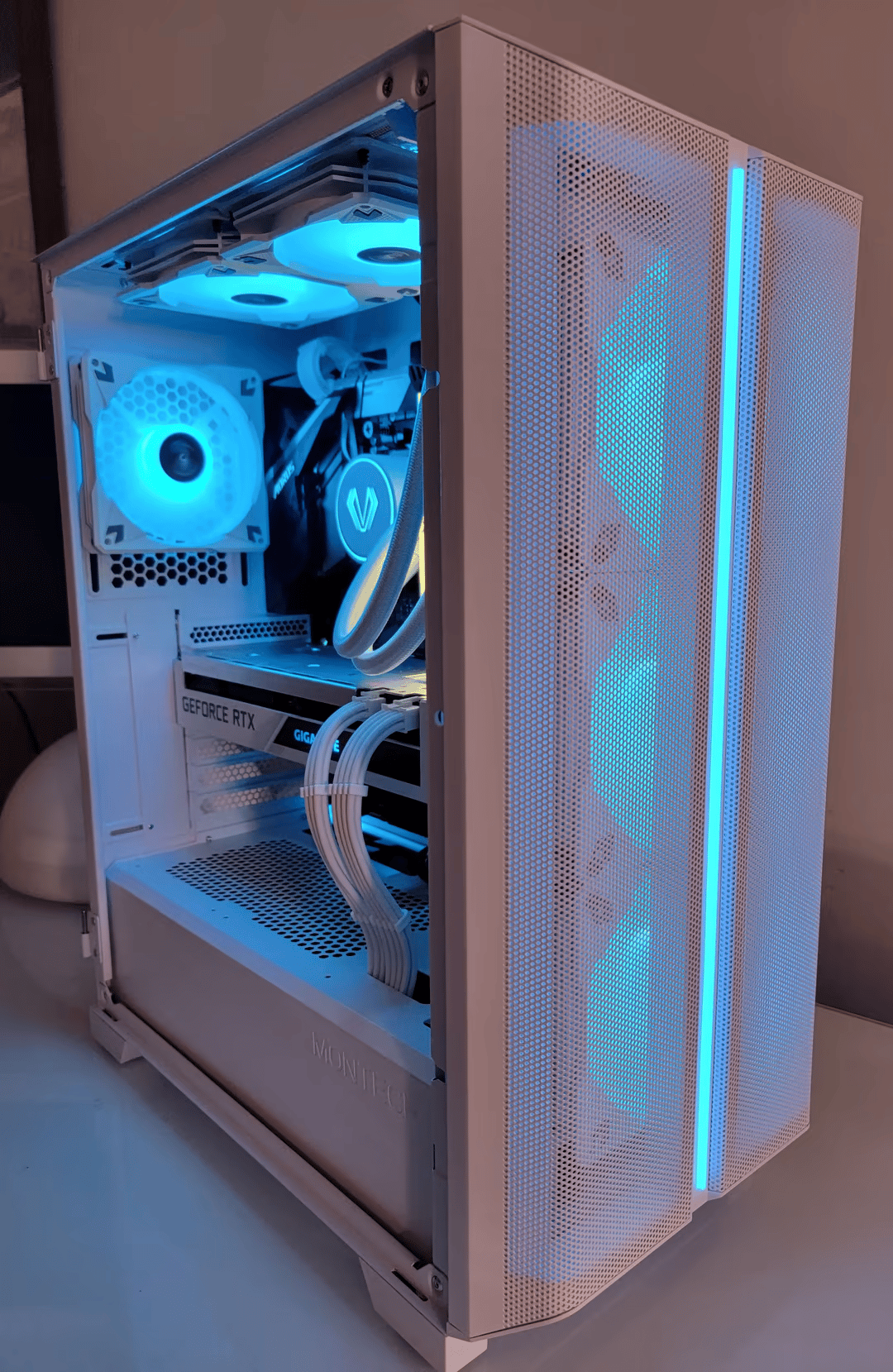 High End White Gaming PC - Ryzen 9 3900x | 32gb DDR4 | RTX 3070 Vision | 1tb NVMe | Water Cooling 