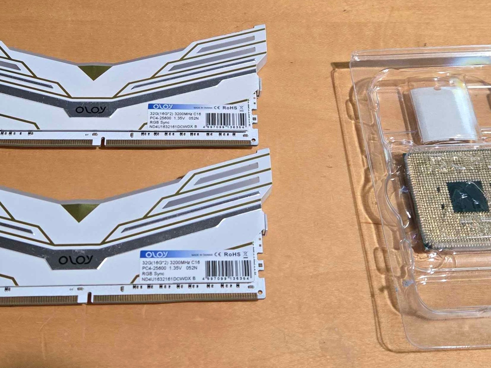 Ryzen 5 5600X and 32GB DDR4 RAM bundle