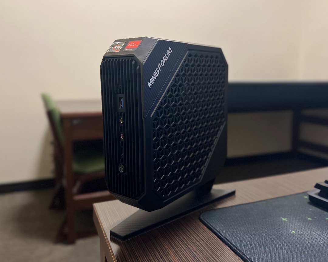 Minisforum Neptune HX90G Mini-PC w/ AMD Ryzen 9 5900HX/RX 6600M