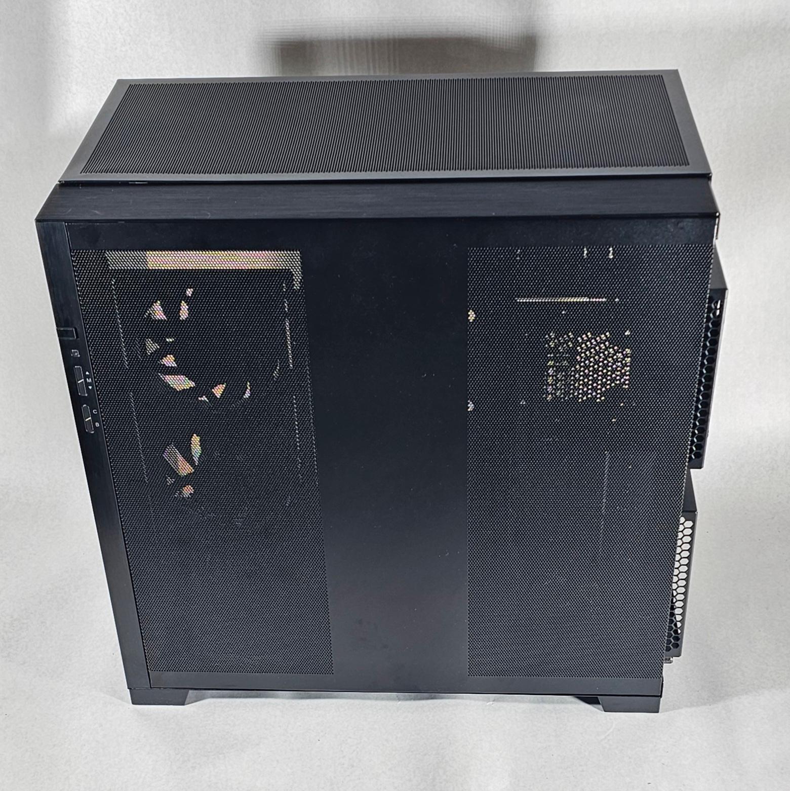 Lian Li PC Case 497 w\ Tempered Glass and 7 RGB Fans