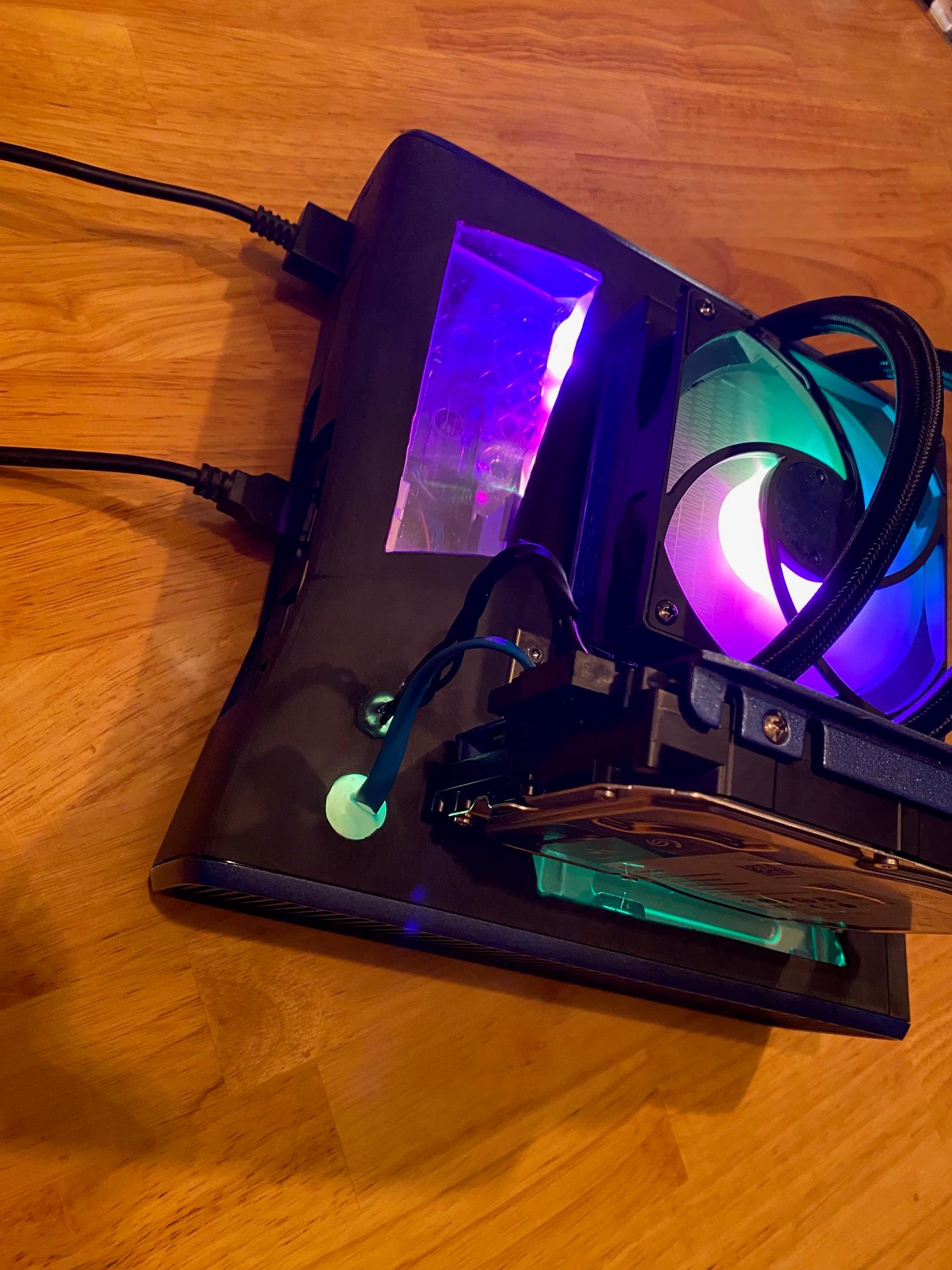 Custom RGH3 Xbox 360 slim | Liquid cooled | 8 TB | RGB lighting | W Custom controller and Kinect