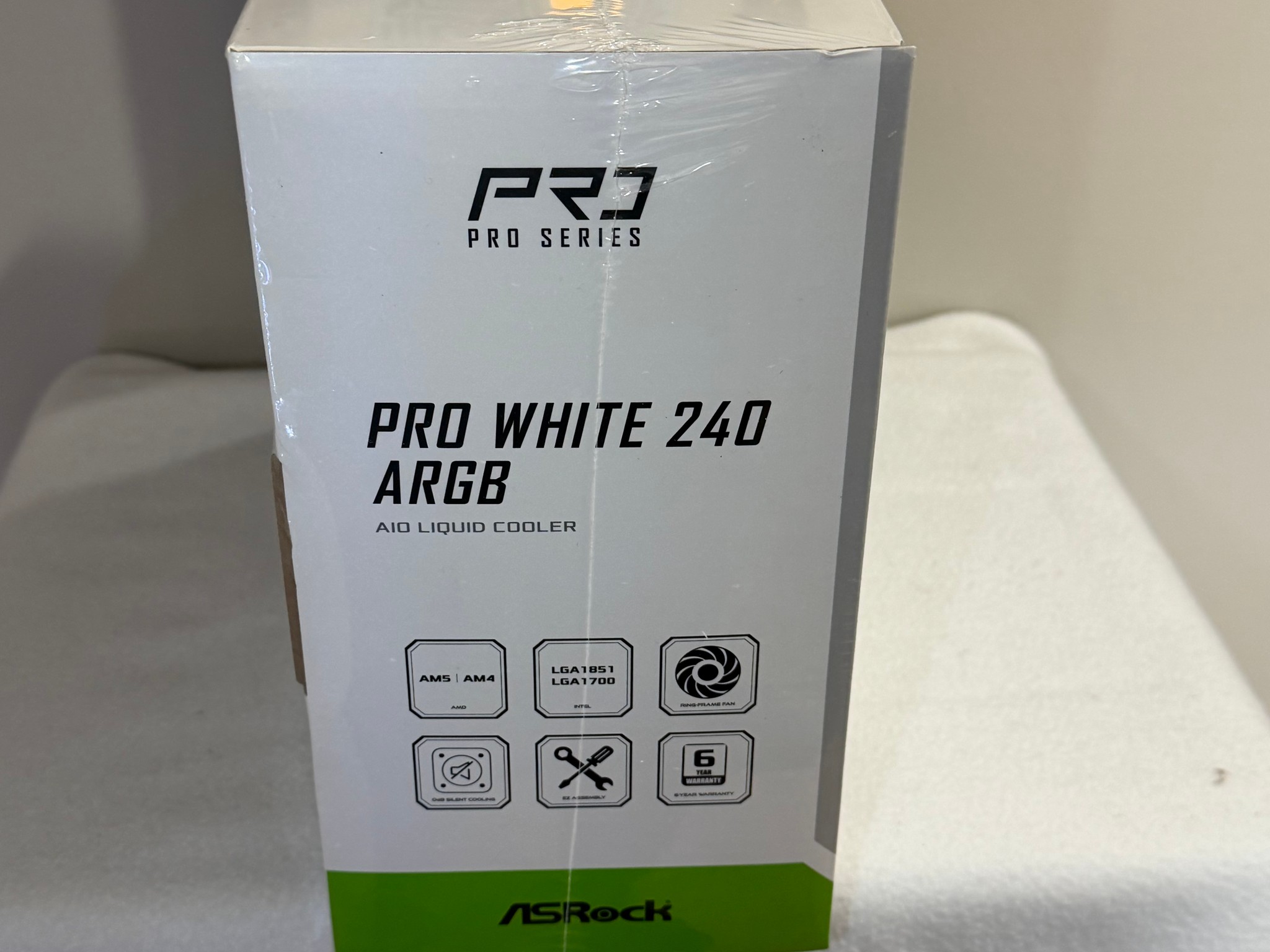 Asrock Pro White 240 ARGB AIO
