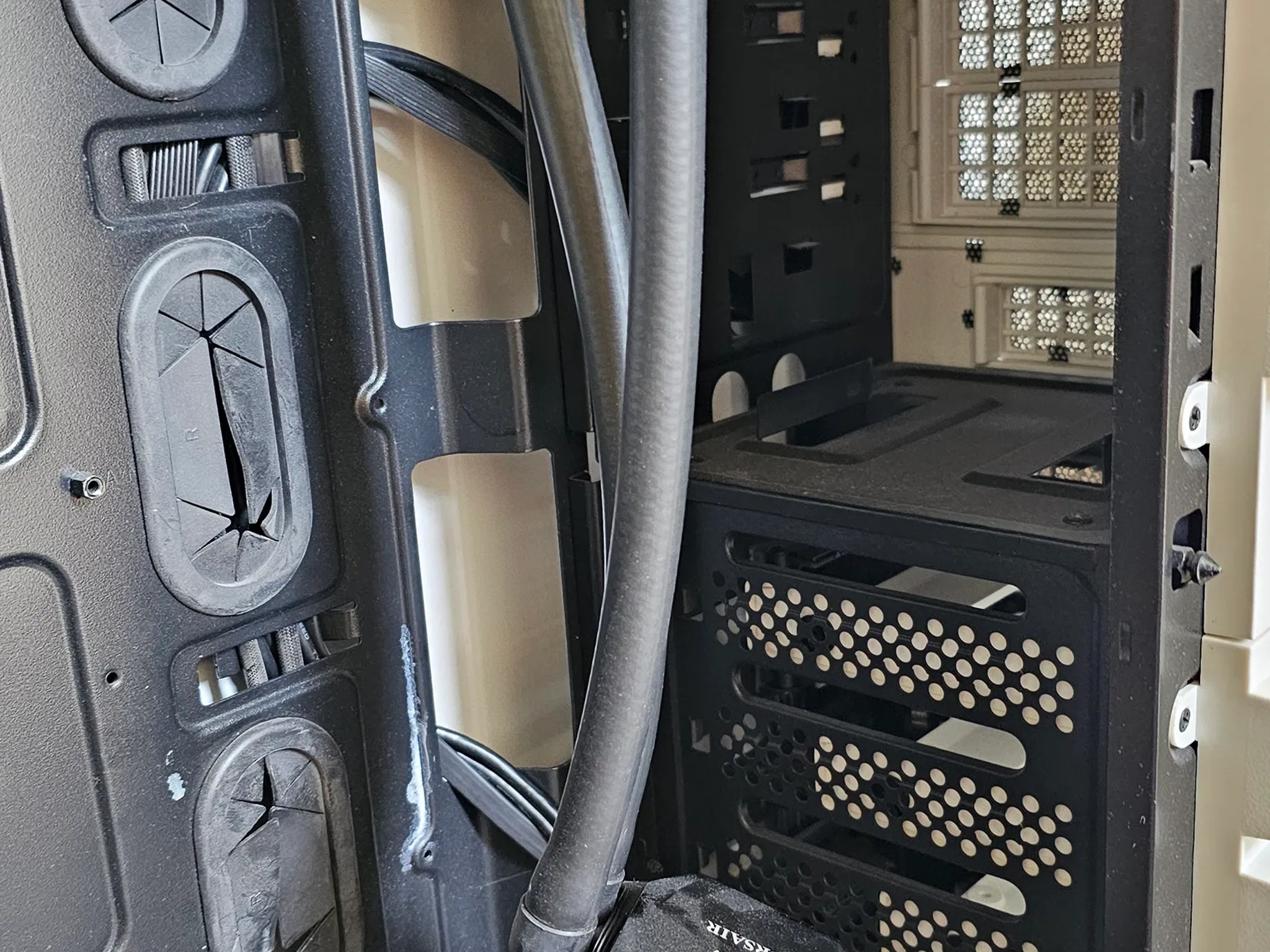 Thermaltake Level 10 GT Snow Edition