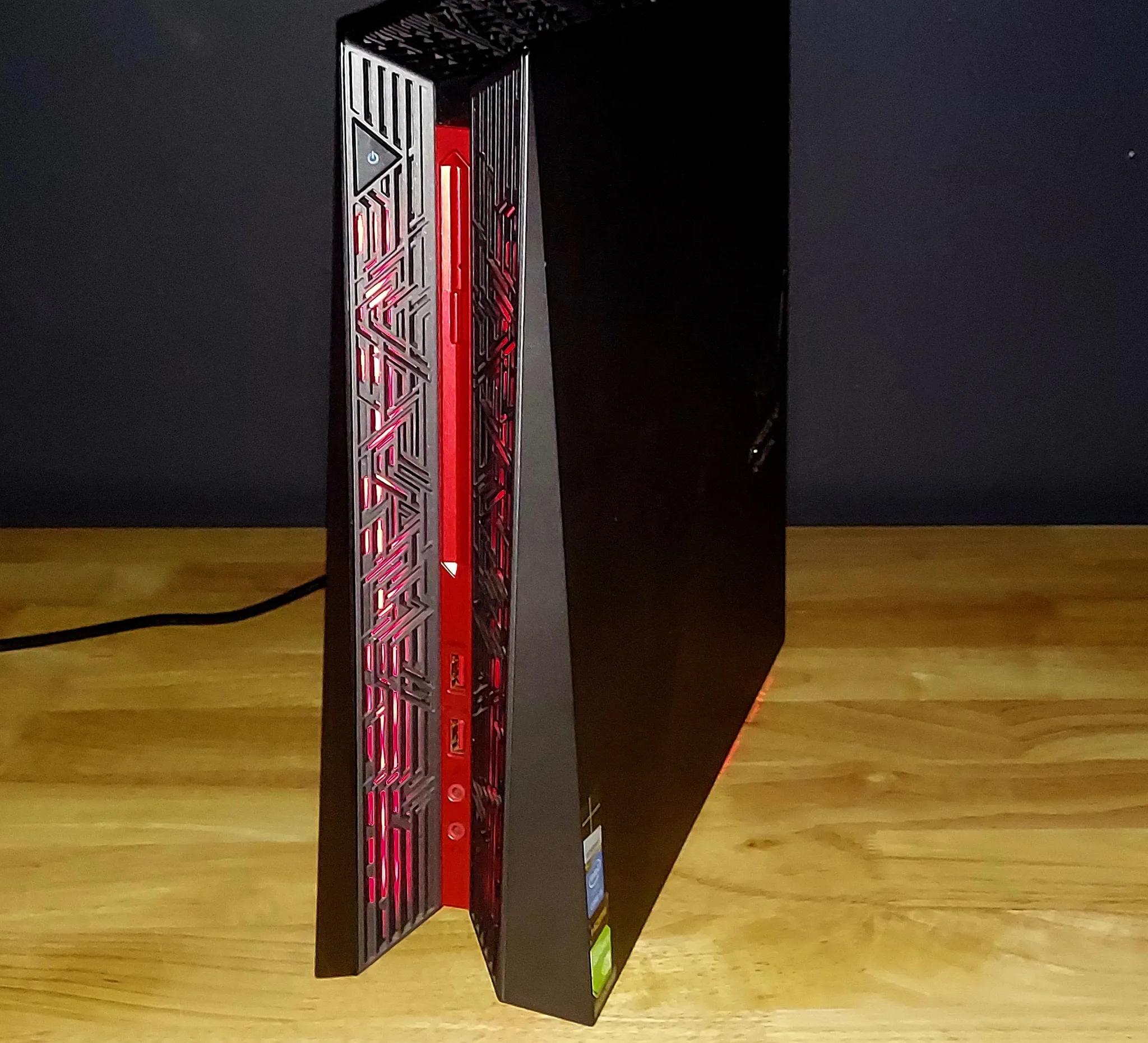 ASUS ROG desktop, i7-4790, RX 6400 4GB, 16GB RAM, 128gb SSD 1TB HDD.