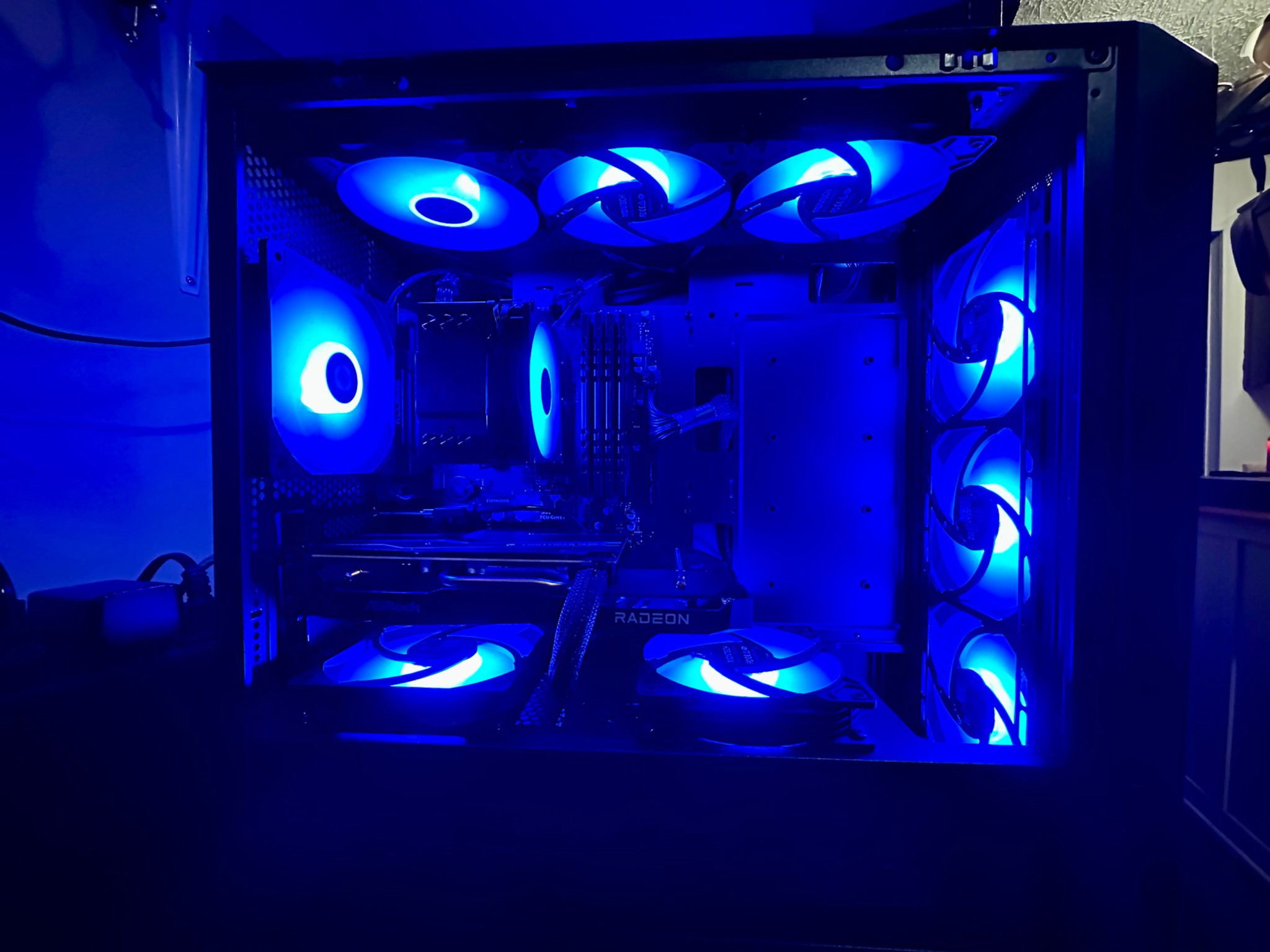 1080p Gaming PC | Ryzen 5 3600 | RX 6650 XT | 32GB RAM | 512GB M.2 NVMe | Wifi + BT | Windows 11