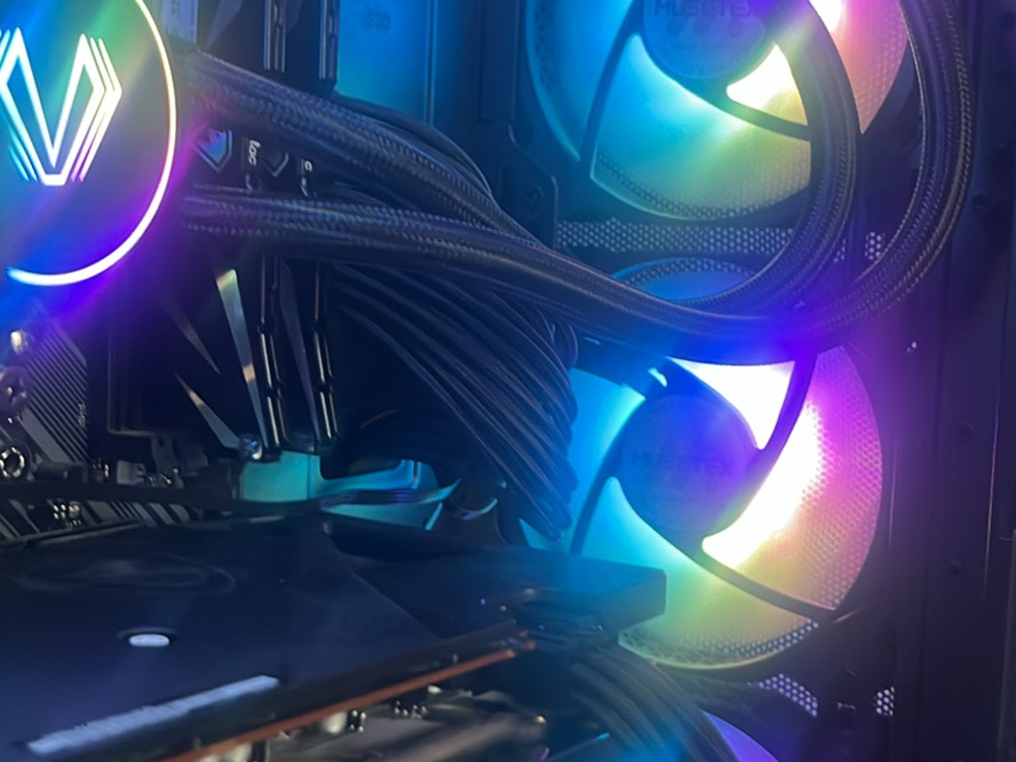 Gaming PC Ryzen 5 5600X & MSI Radeon RX 6600 MECH 2X 8G